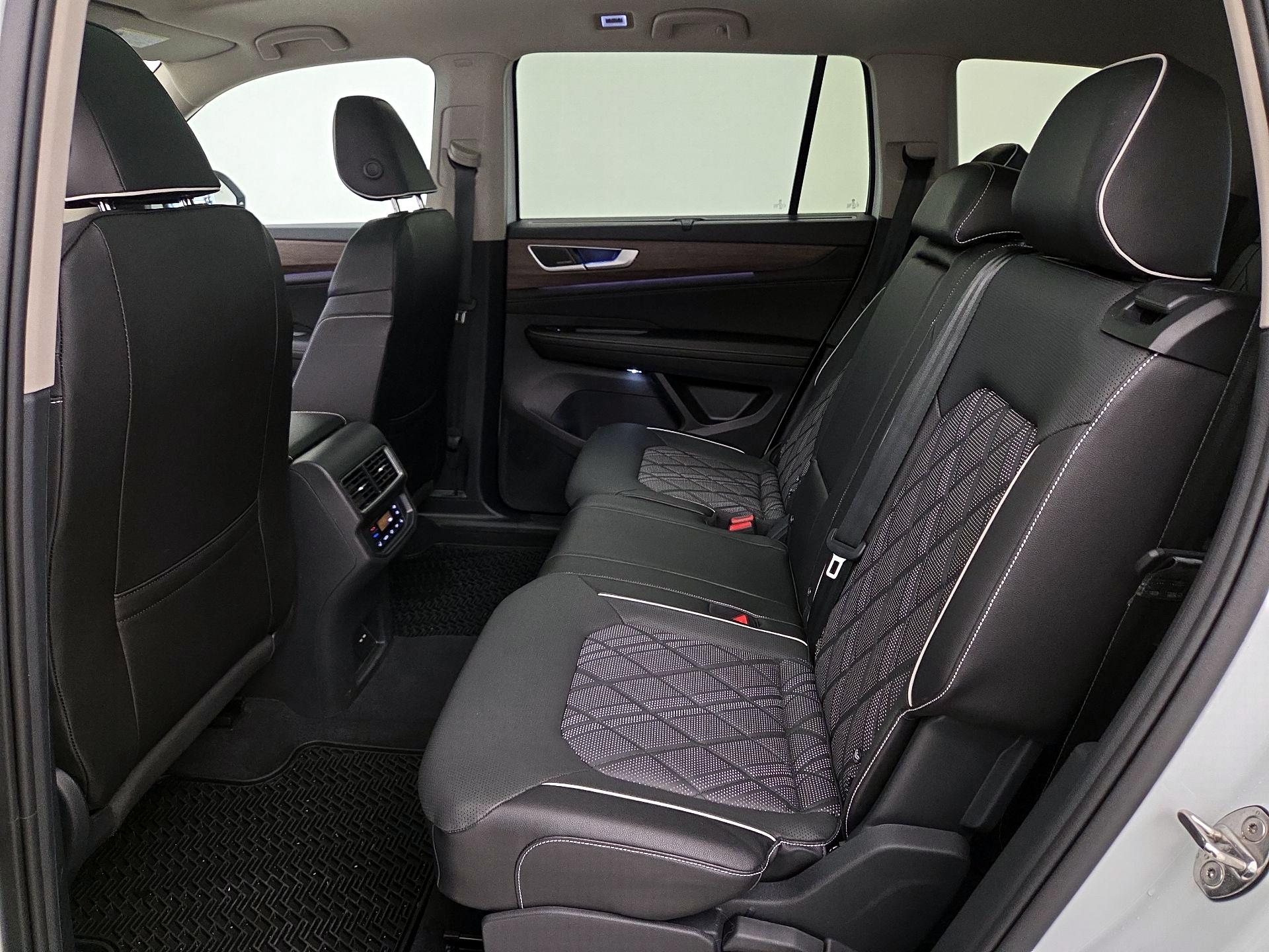 Thumbnail: 2024 Volkswagen Atlas - 20