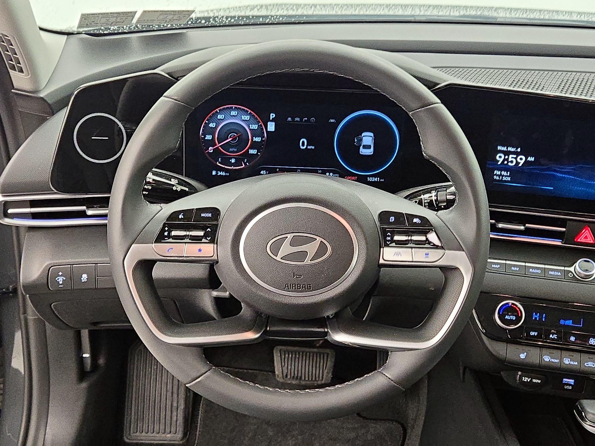 Thumbnail: 2024 Hyundai Elantra - 10