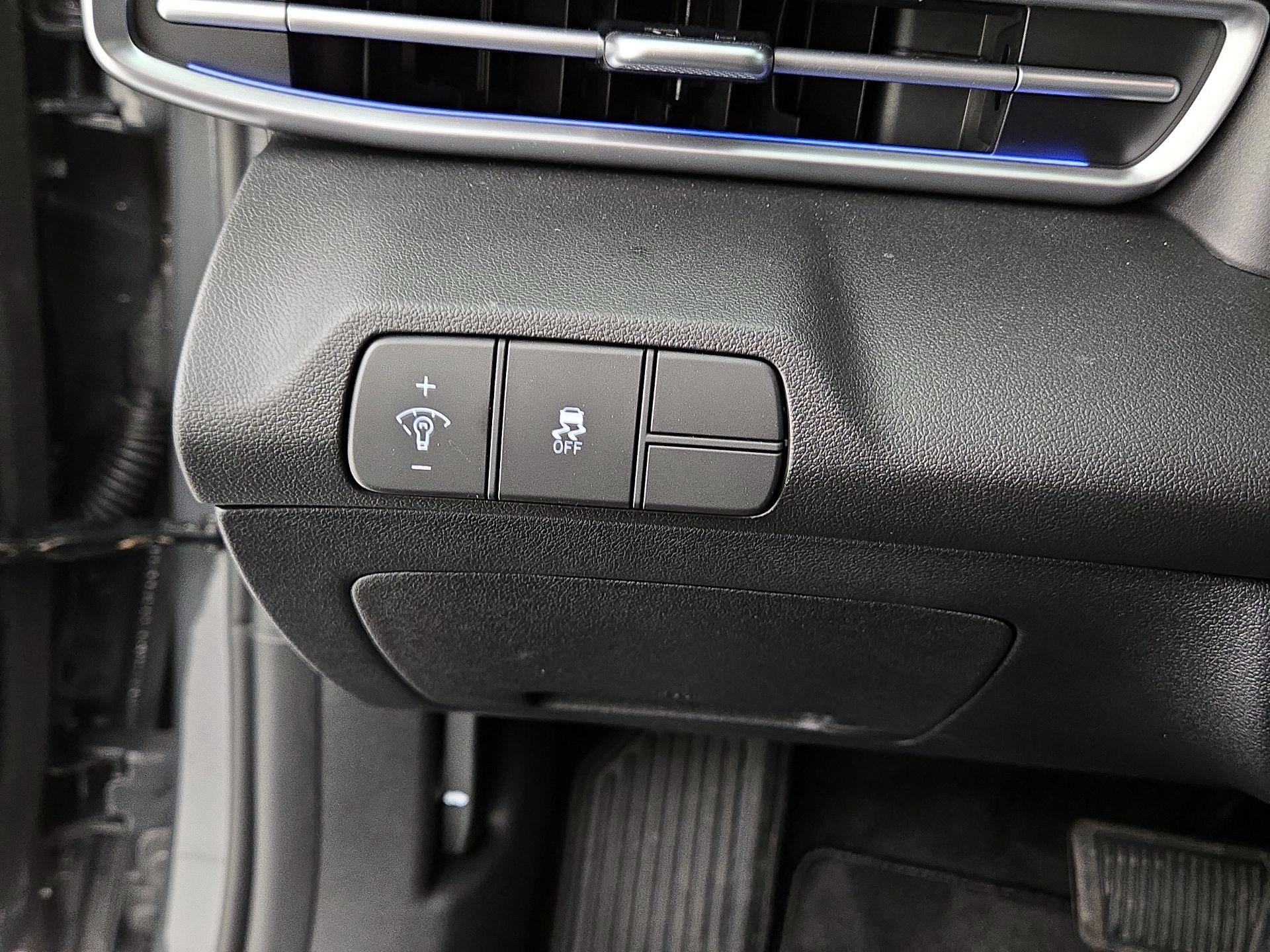 Thumbnail: 2024 Hyundai Elantra - 13