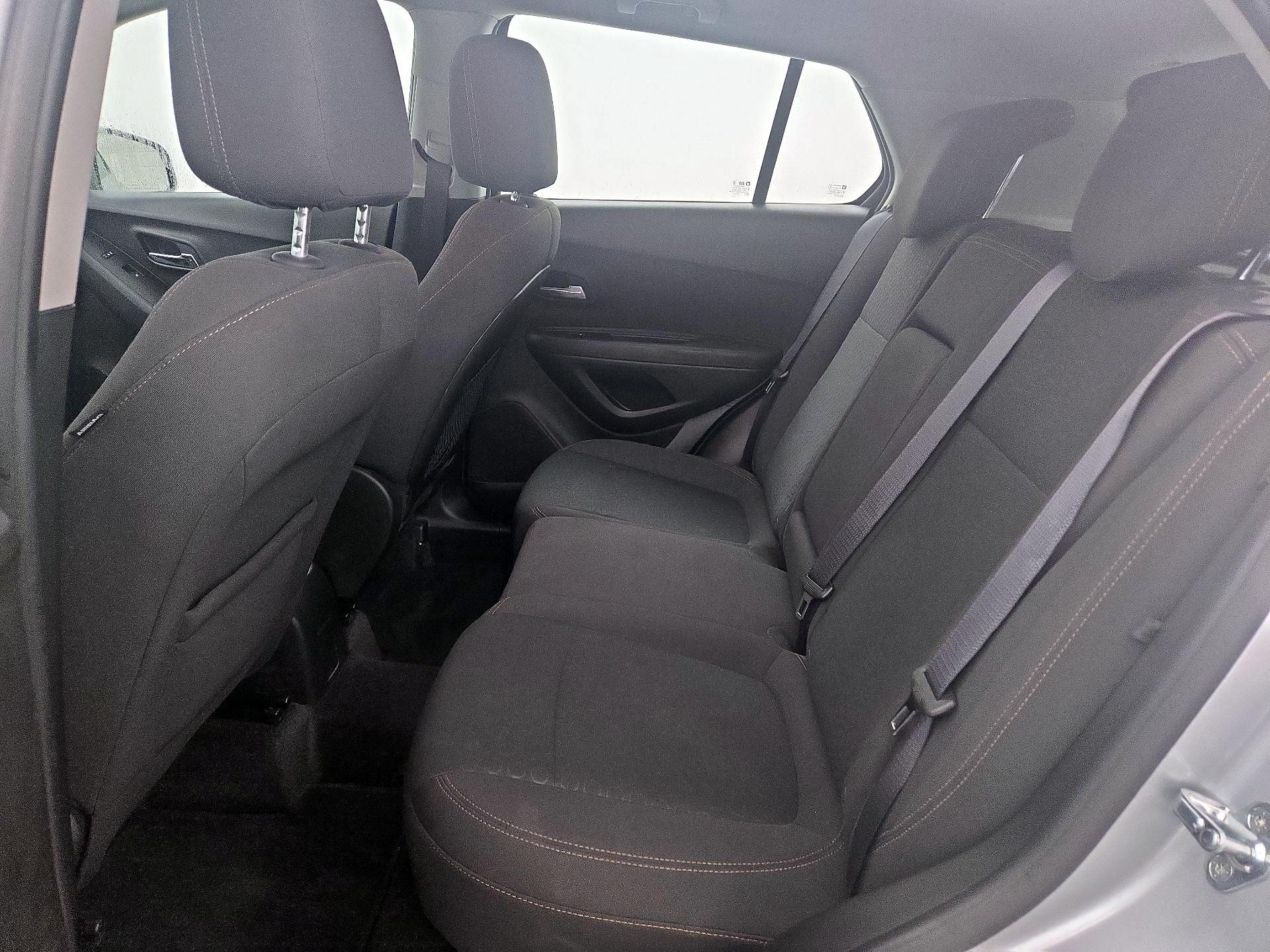 Thumbnail: 2017 Chevrolet Trax - 19