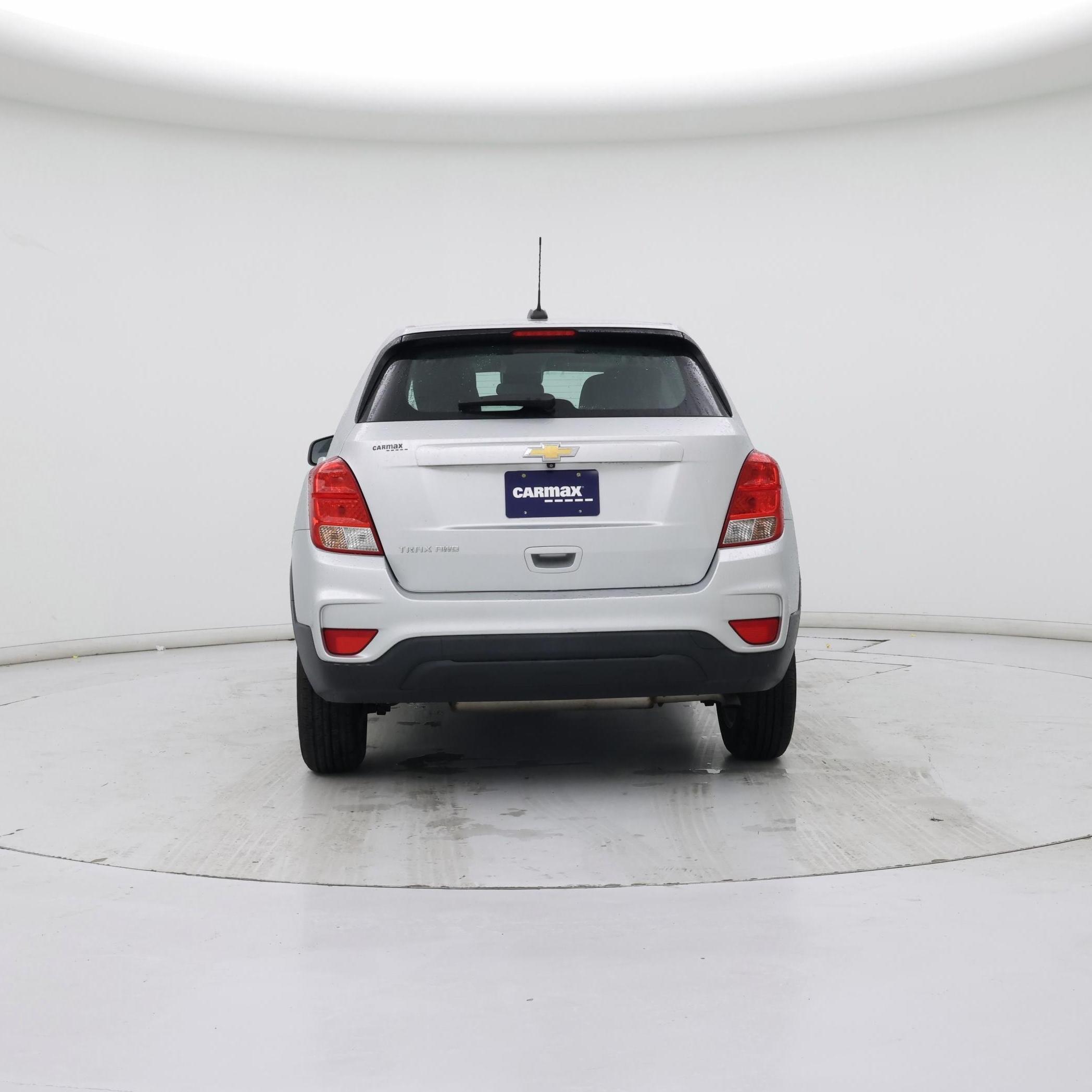 Thumbnail: 2017 Chevrolet Trax - 6