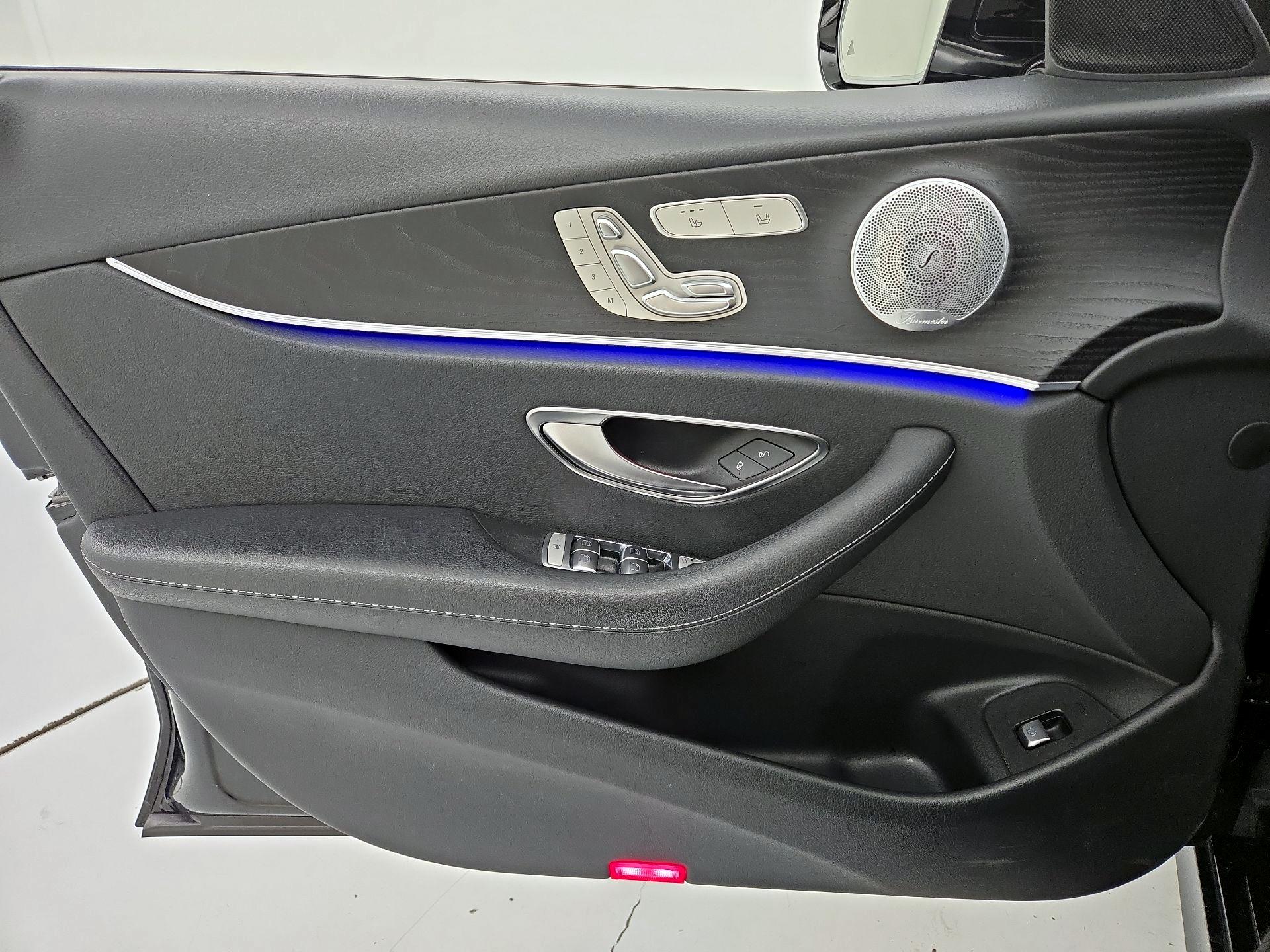 Thumbnail: 2020 Mercedes-Benz E-Class - 12