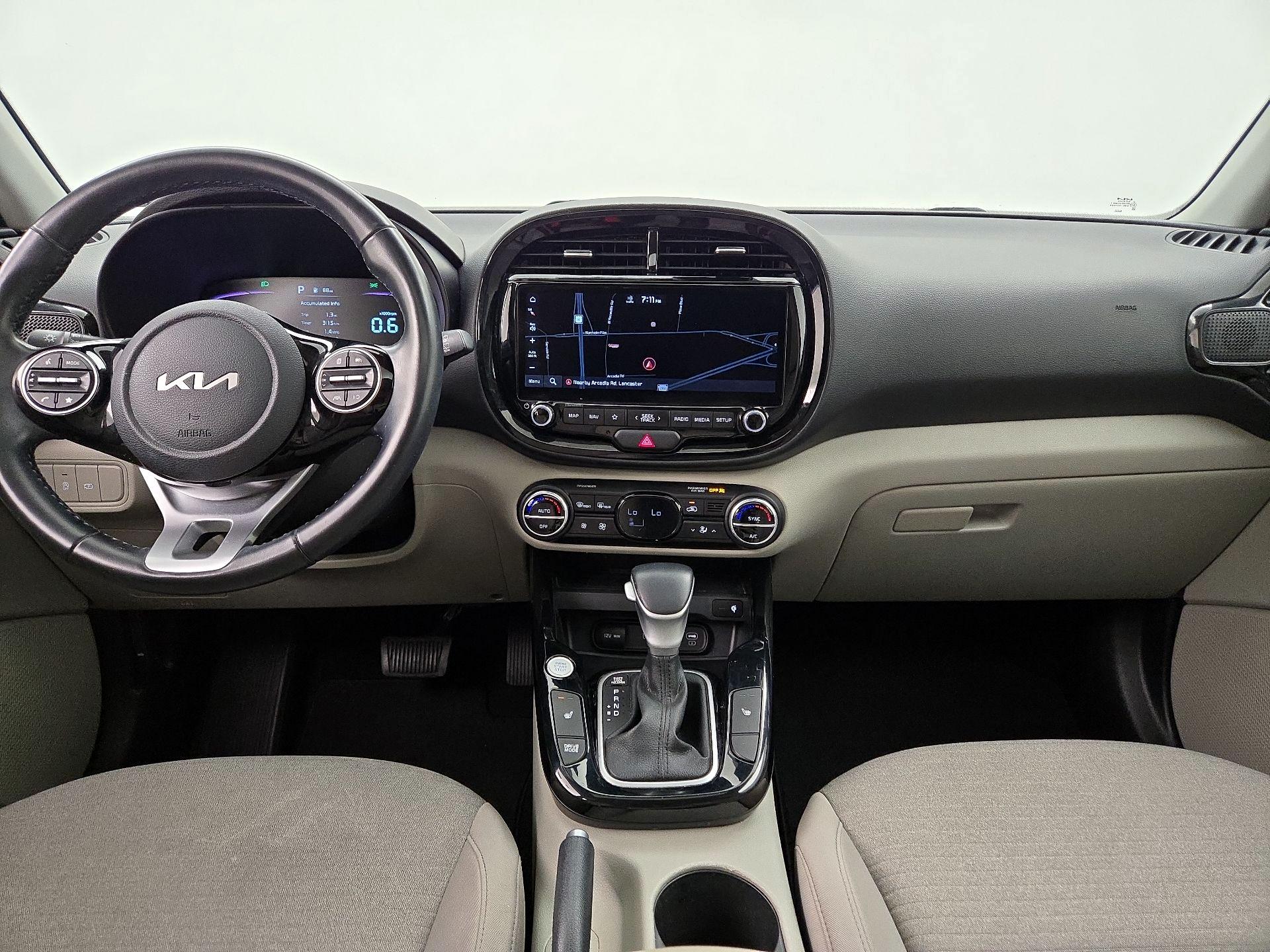 Thumbnail: 2023 Kia Soul - 9