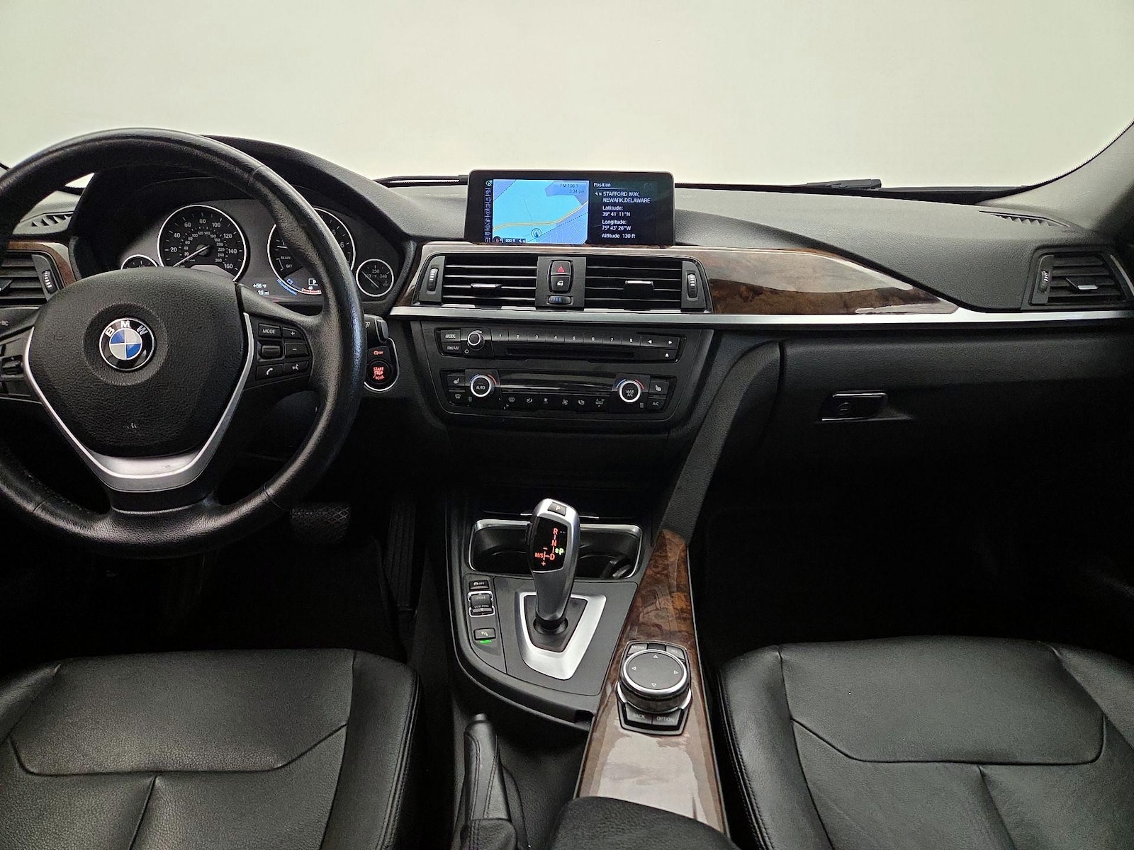 2015 BMW 3 Series 328i - Photo 10