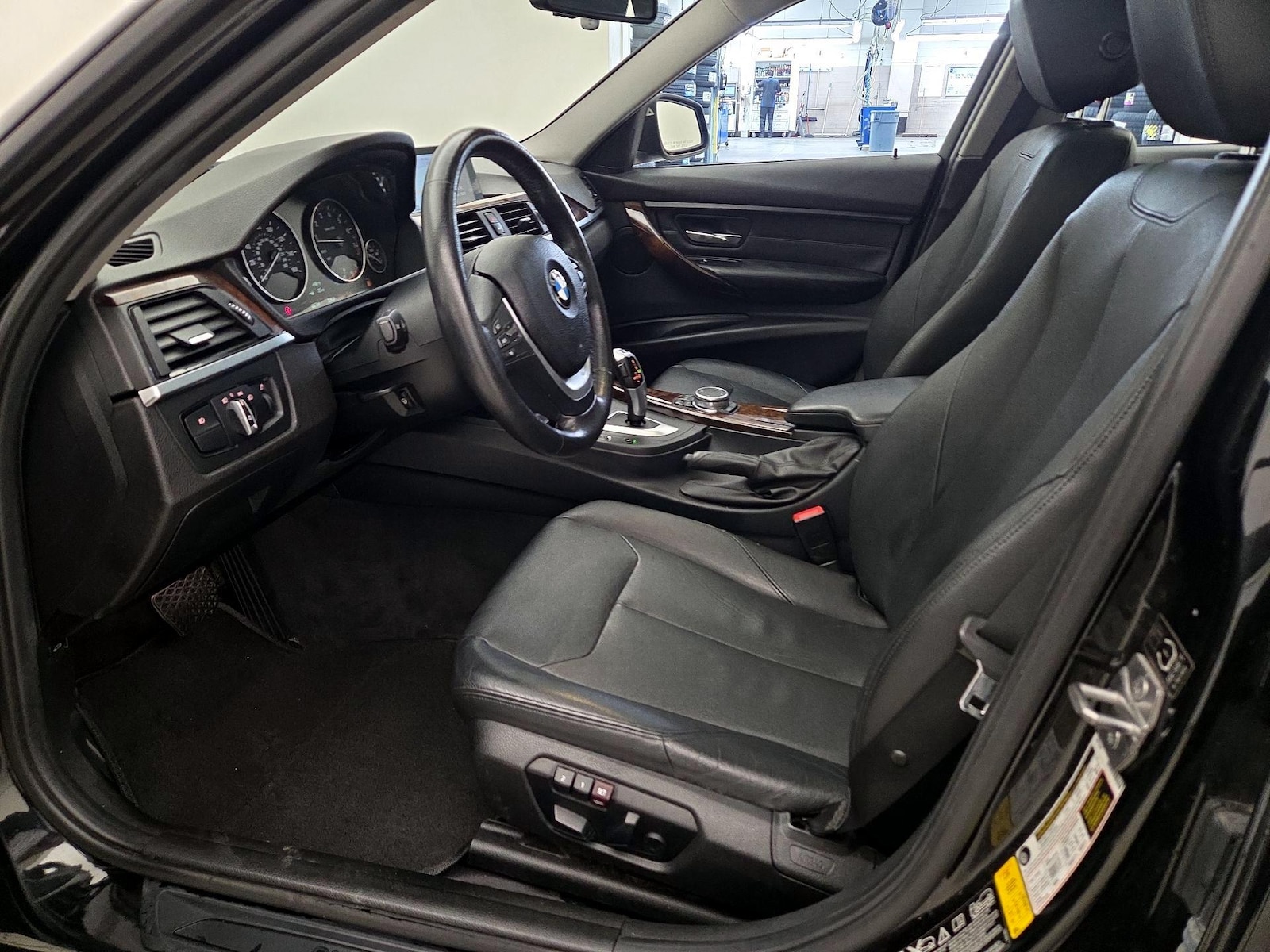 2015 BMW 3 Series 328i - Photo 12