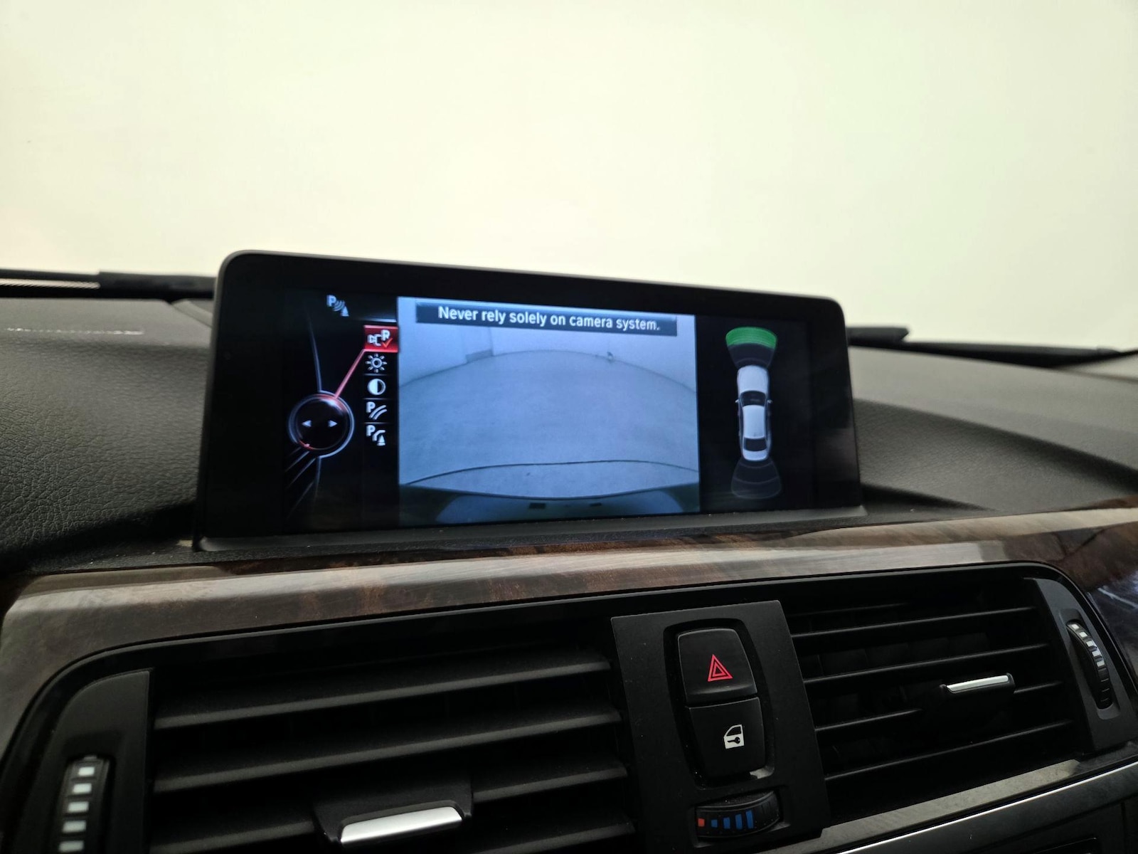 2015 BMW 3 Series 328i - Photo 16