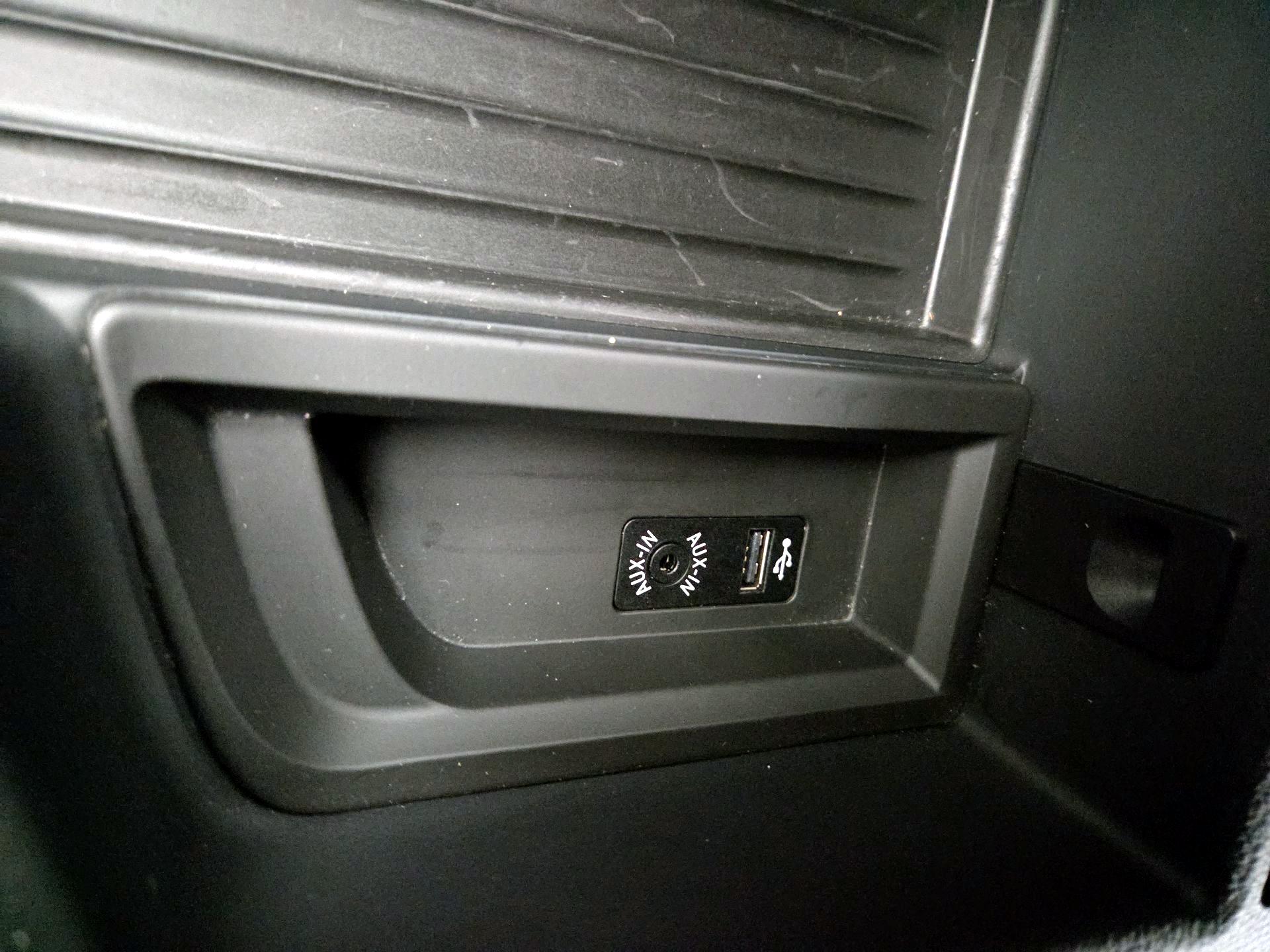 Thumbnail: 2015 BMW 3 Series - 19