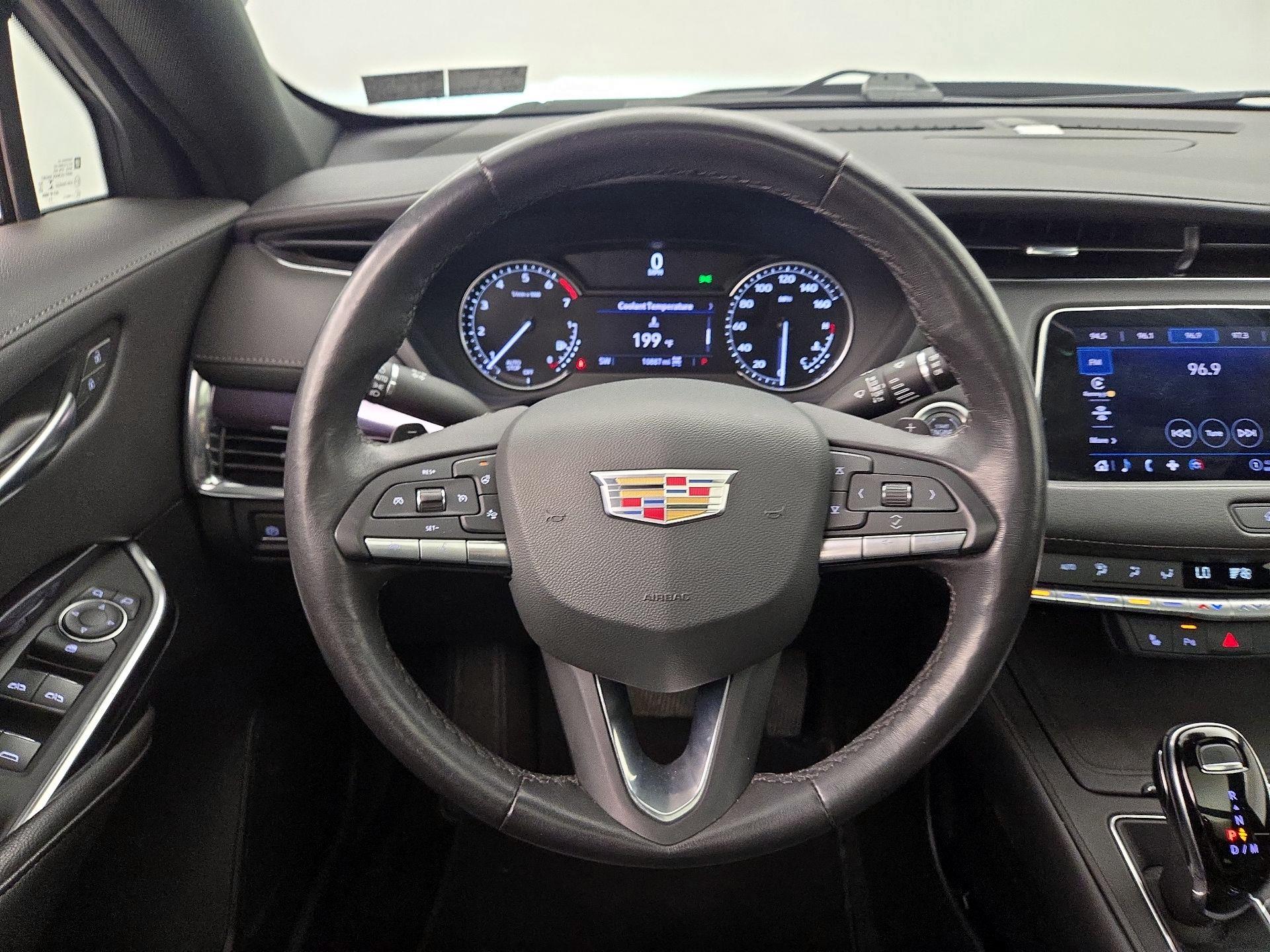 Thumbnail: 2023 Cadillac XT4 - 10