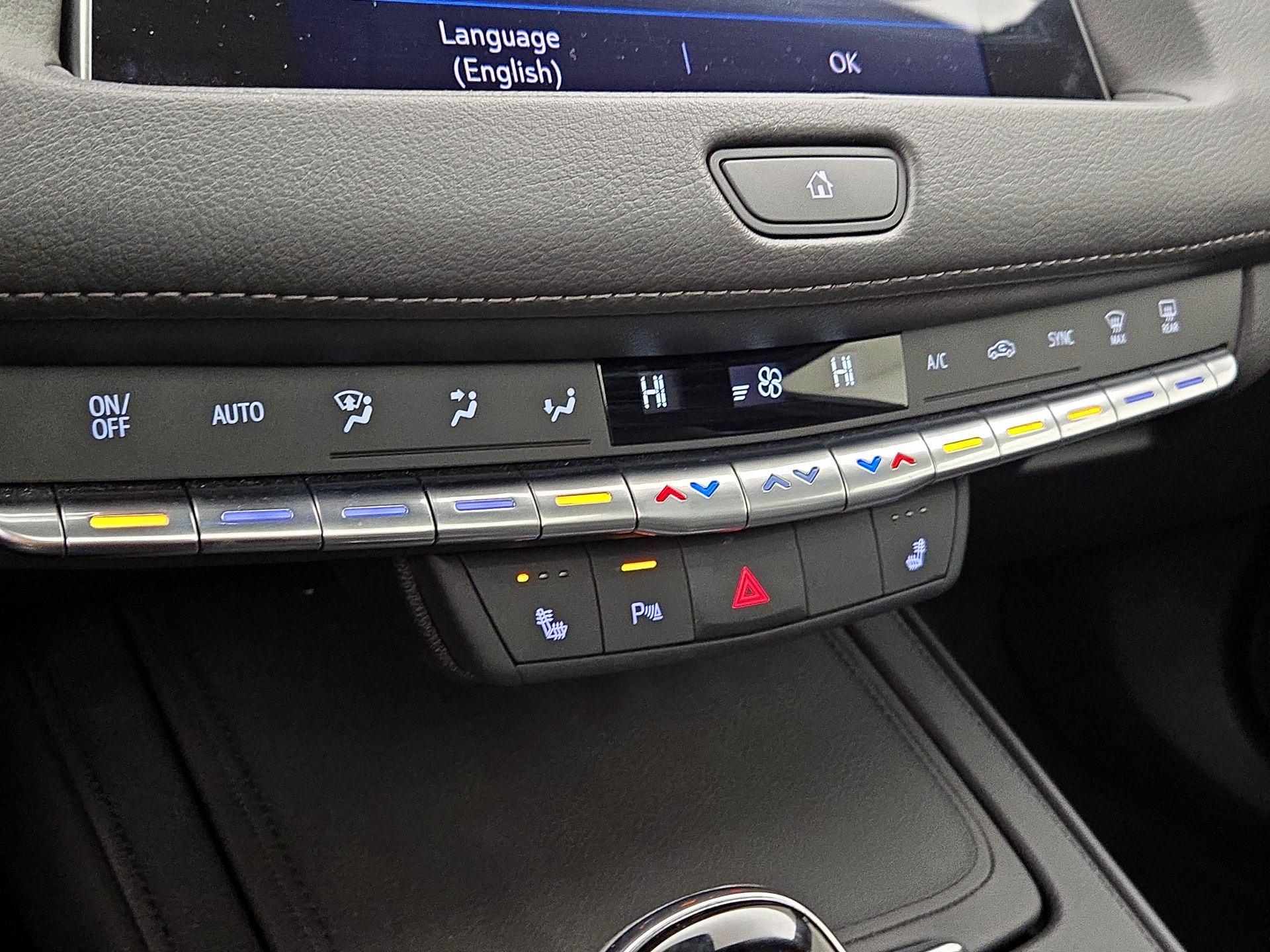 Thumbnail: 2023 Cadillac XT4 - 16