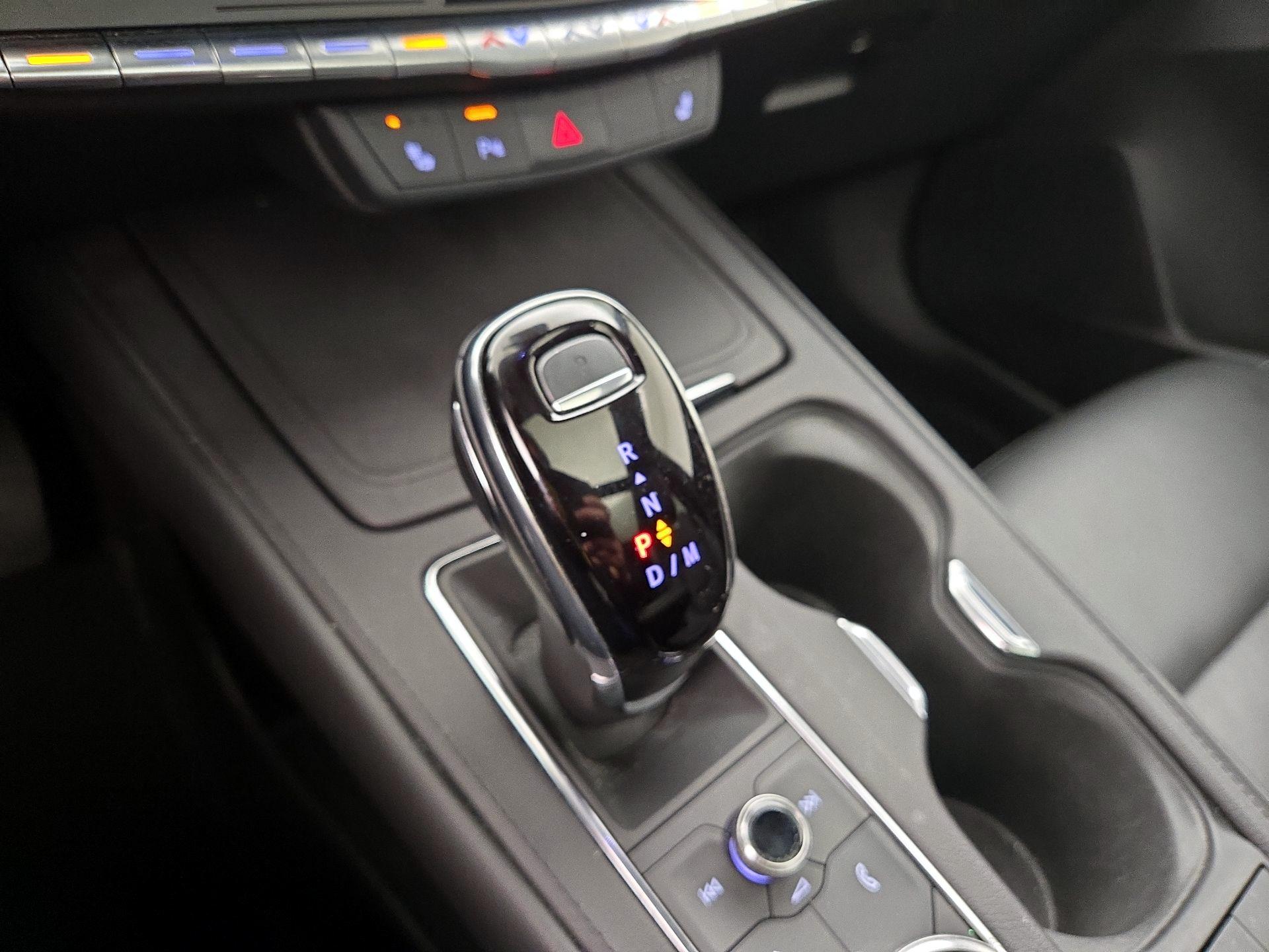 Thumbnail: 2023 Cadillac XT4 - 17