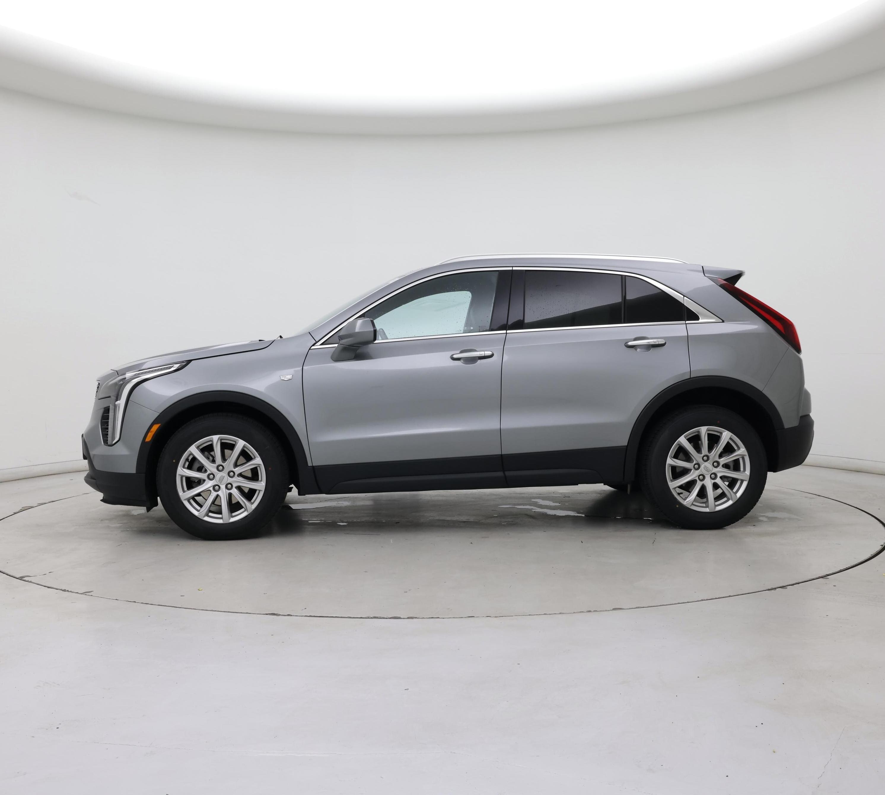 Thumbnail: 2023 Cadillac XT4 - 3