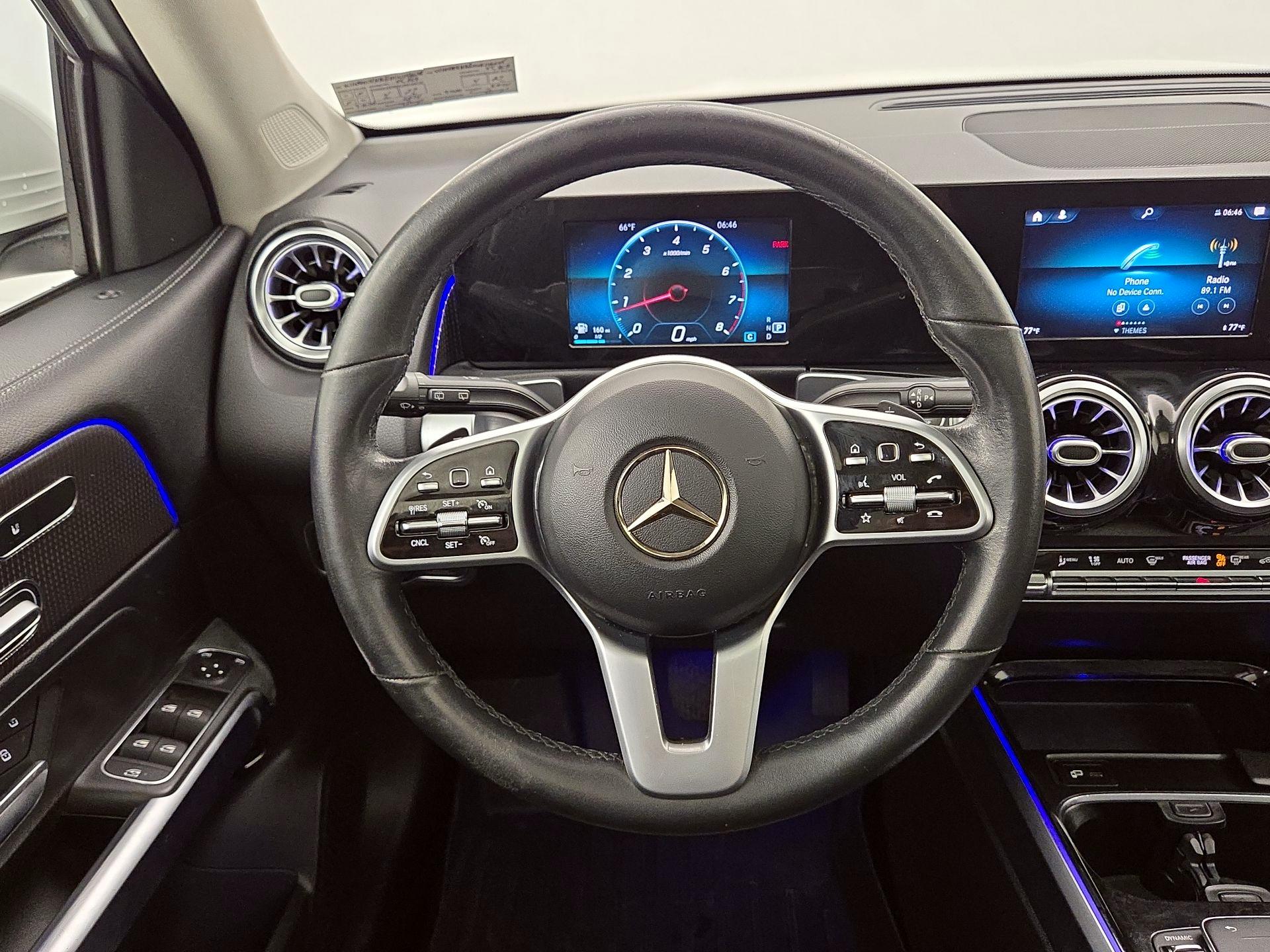 Thumbnail: 2021 Mercedes-Benz GLB - 10