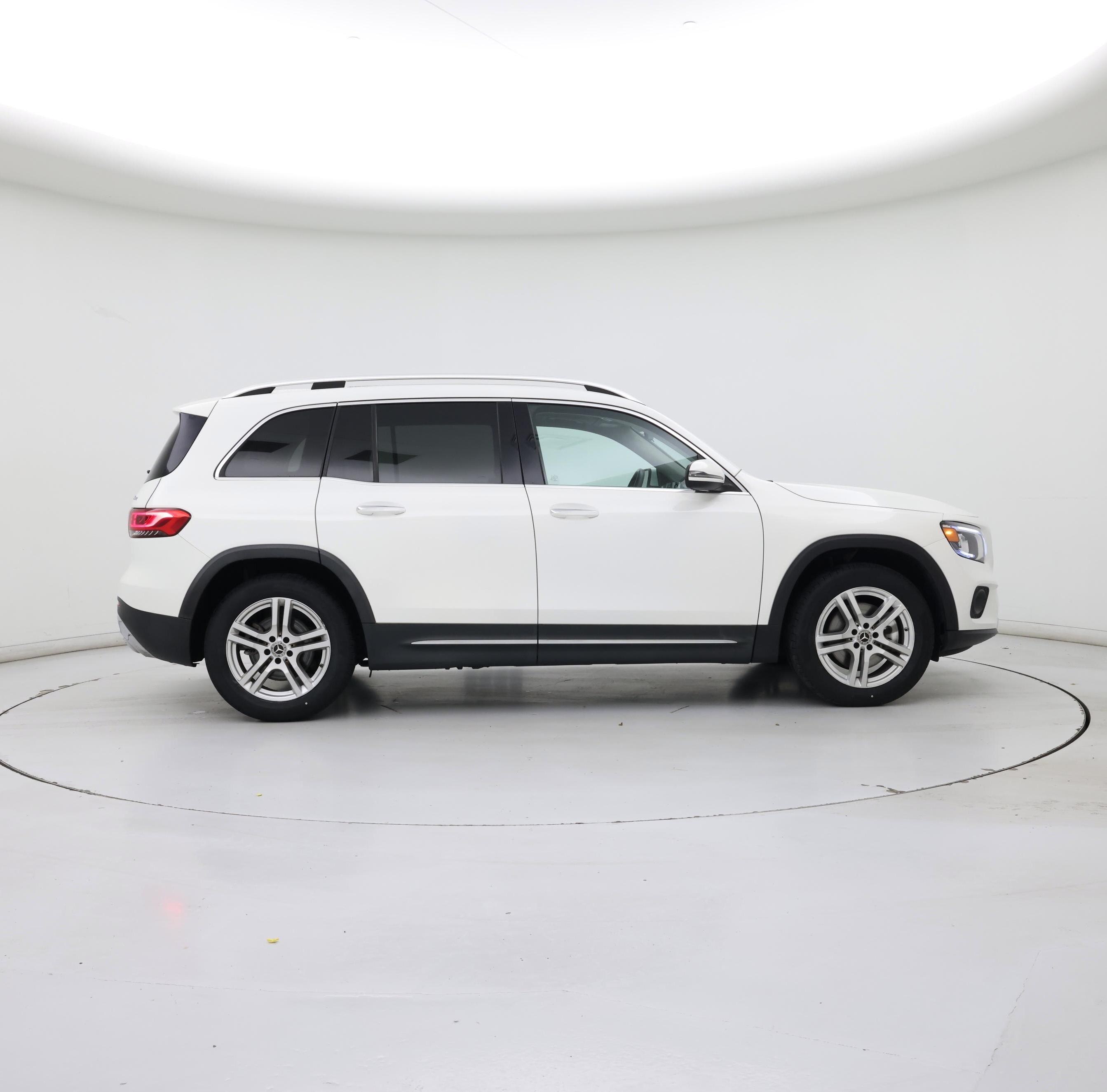 Thumbnail: 2021 Mercedes-Benz GLB - 7