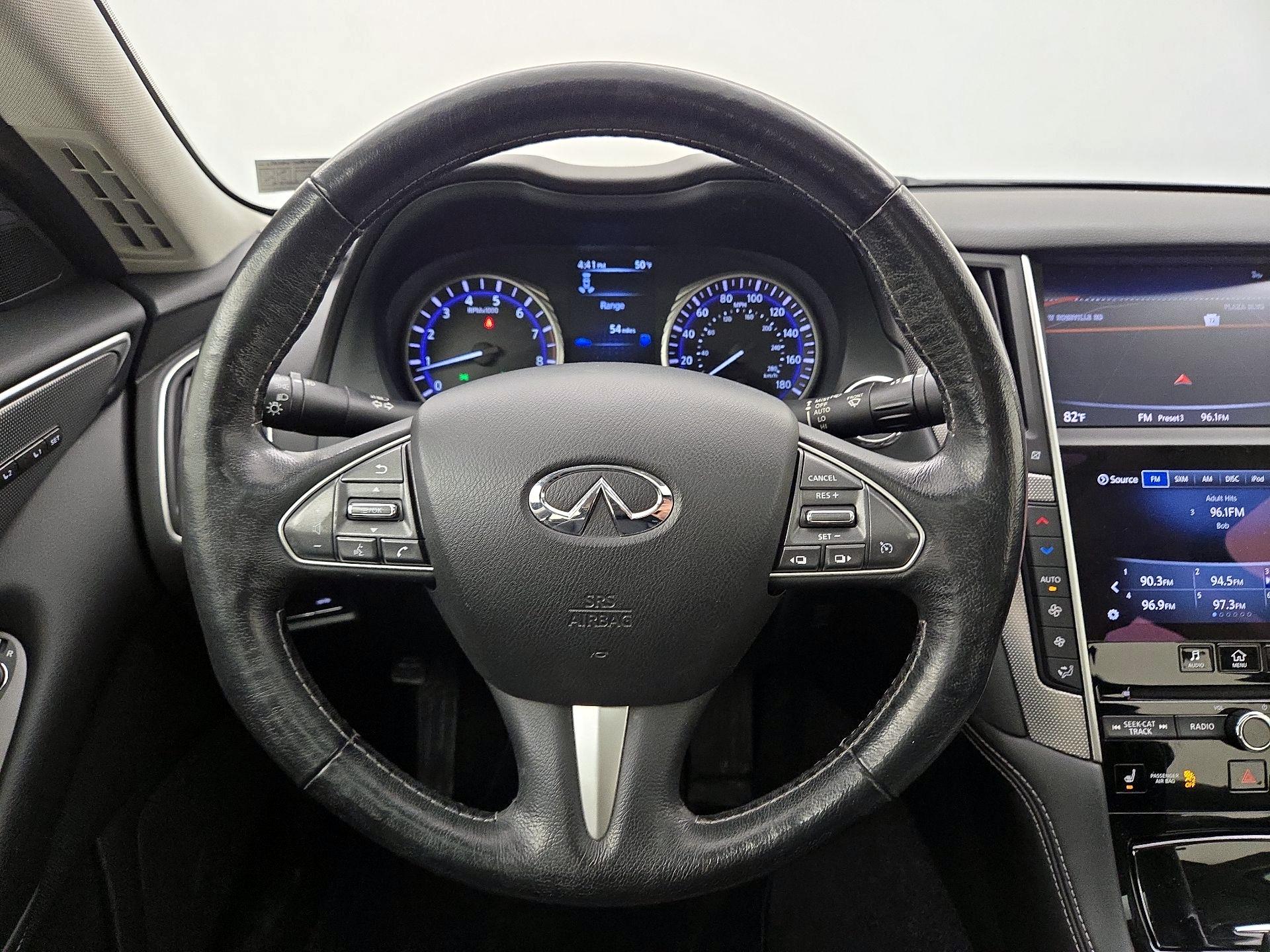 Thumbnail: 2016 INFINITI Q50 - 10
