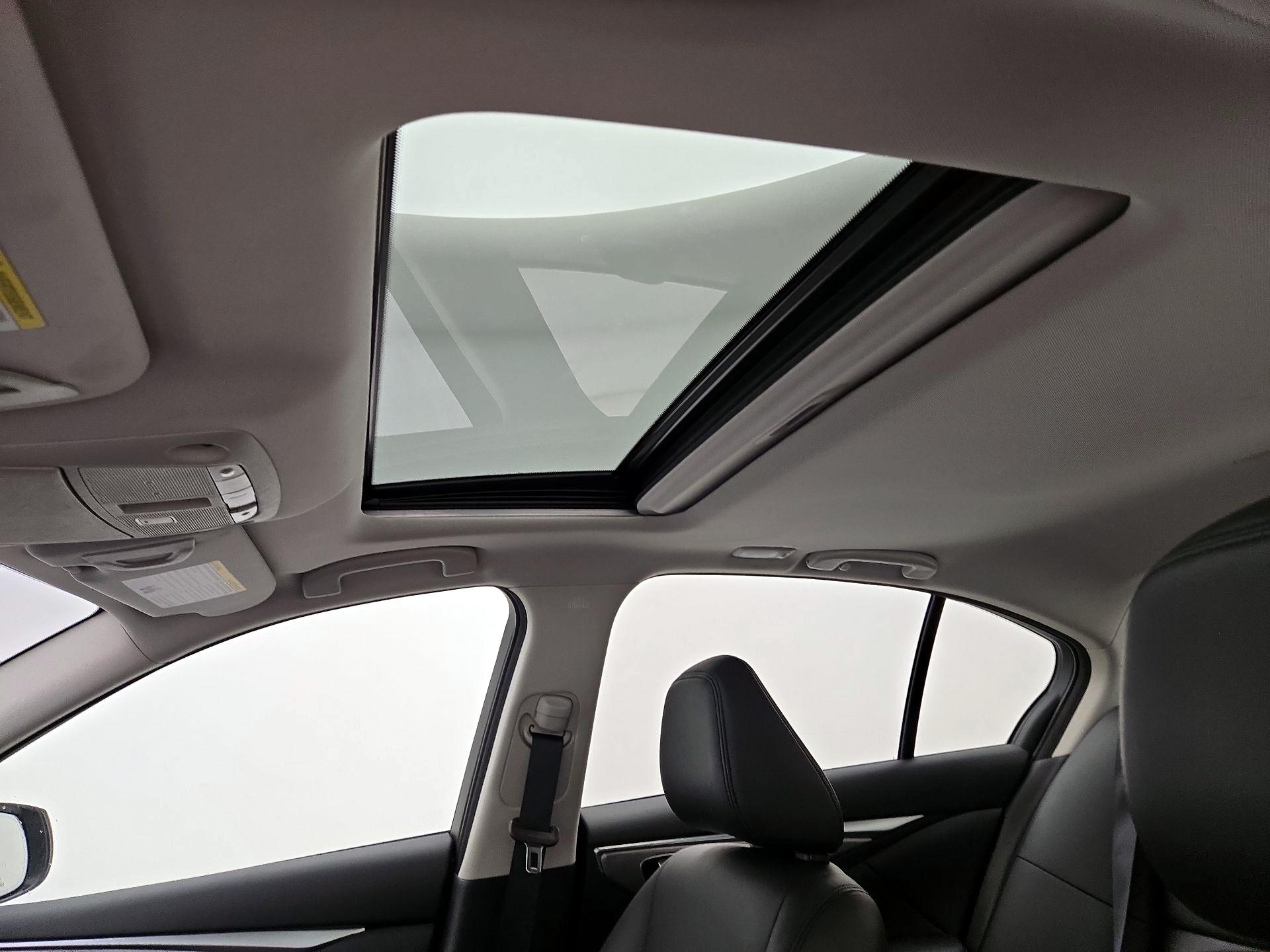 Thumbnail: 2016 INFINITI Q50 - 20