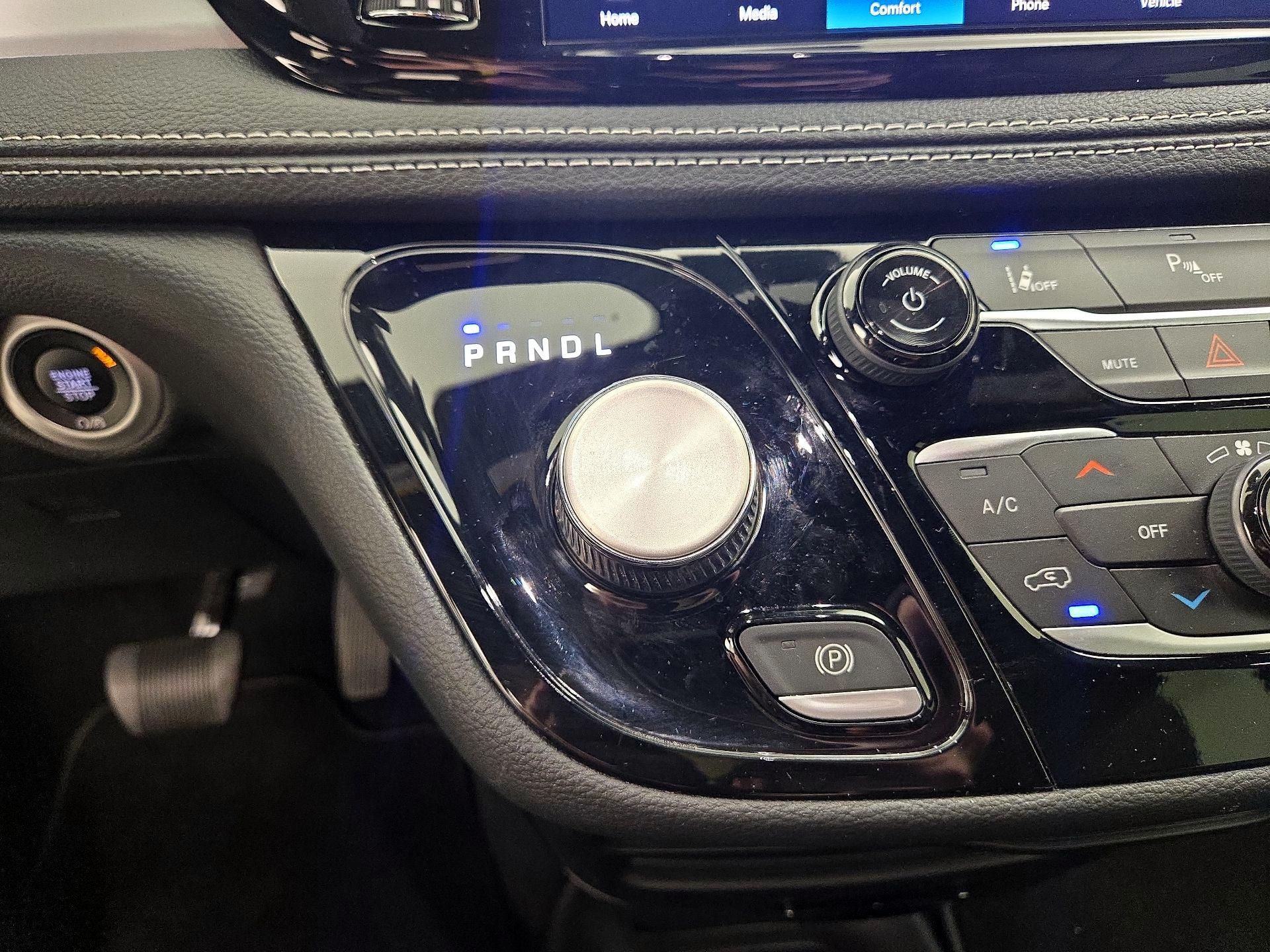 Thumbnail: 2023 Chrysler Pacifica - 17