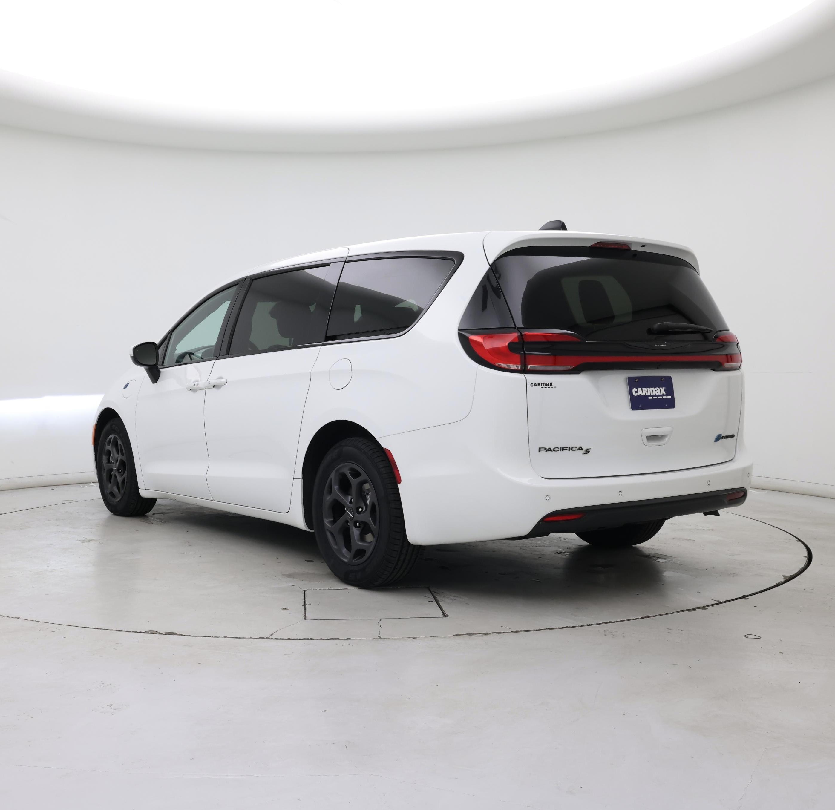 Thumbnail: 2023 Chrysler Pacifica - 2