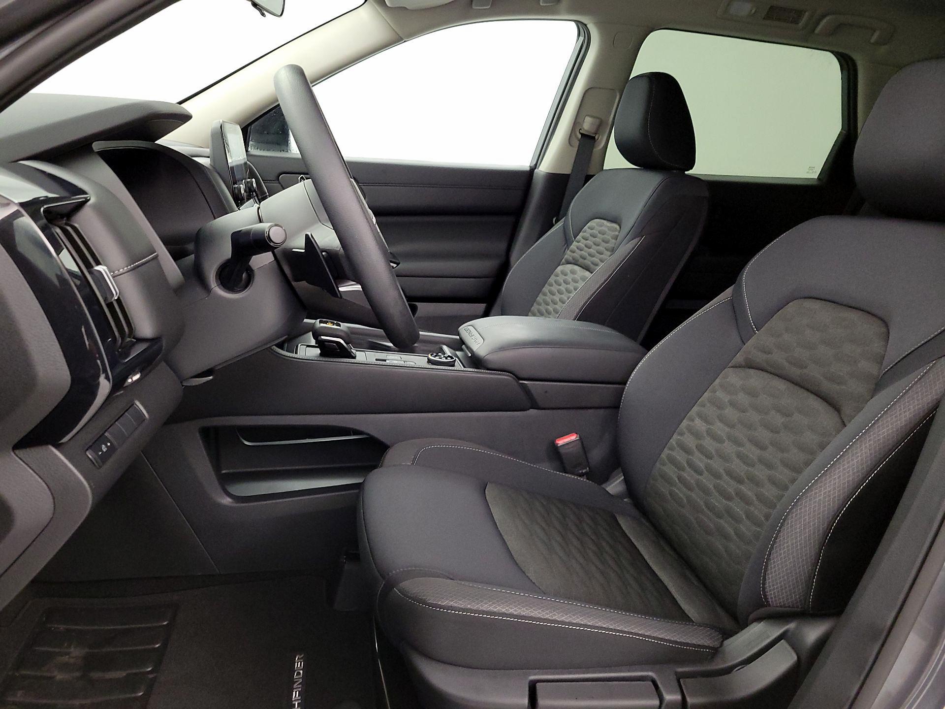 Thumbnail: 2025 Nissan Pathfinder - 19