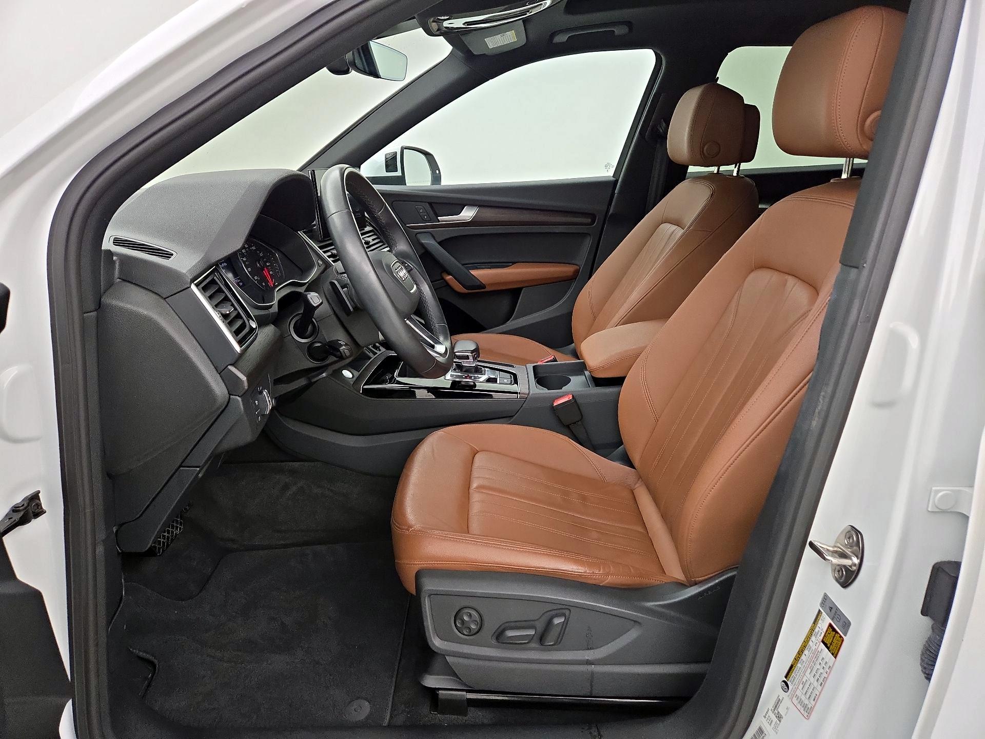 Thumbnail: 2023 Audi Q5 - 11