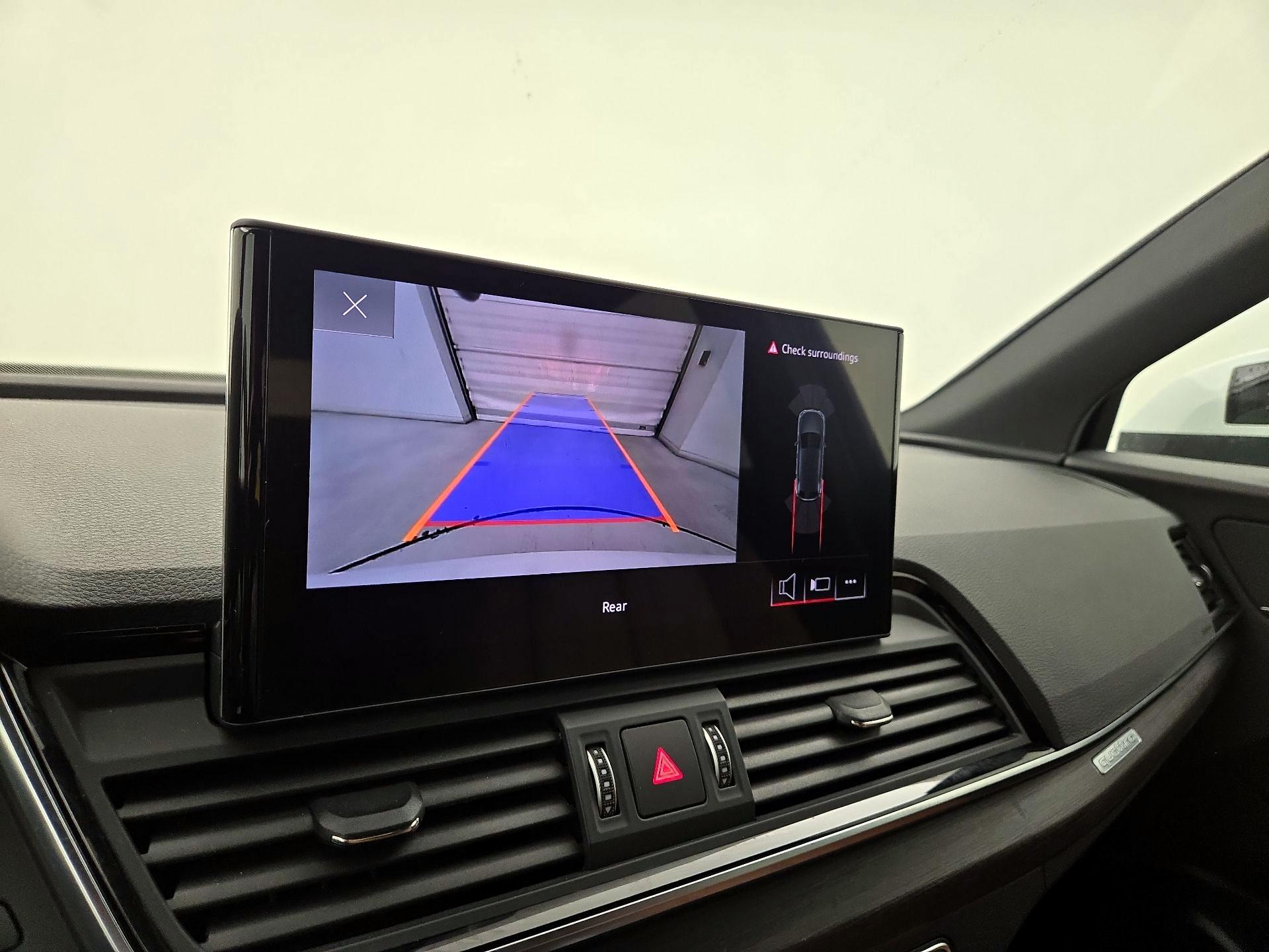 Thumbnail: 2023 Audi Q5 - 14