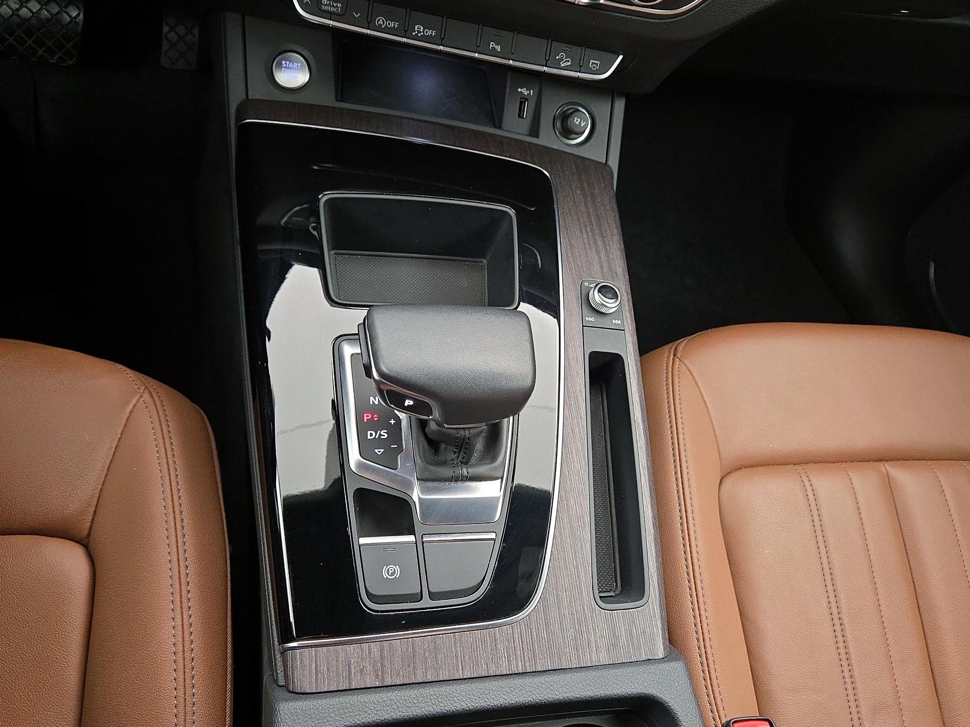 Thumbnail: 2023 Audi Q5 - 17