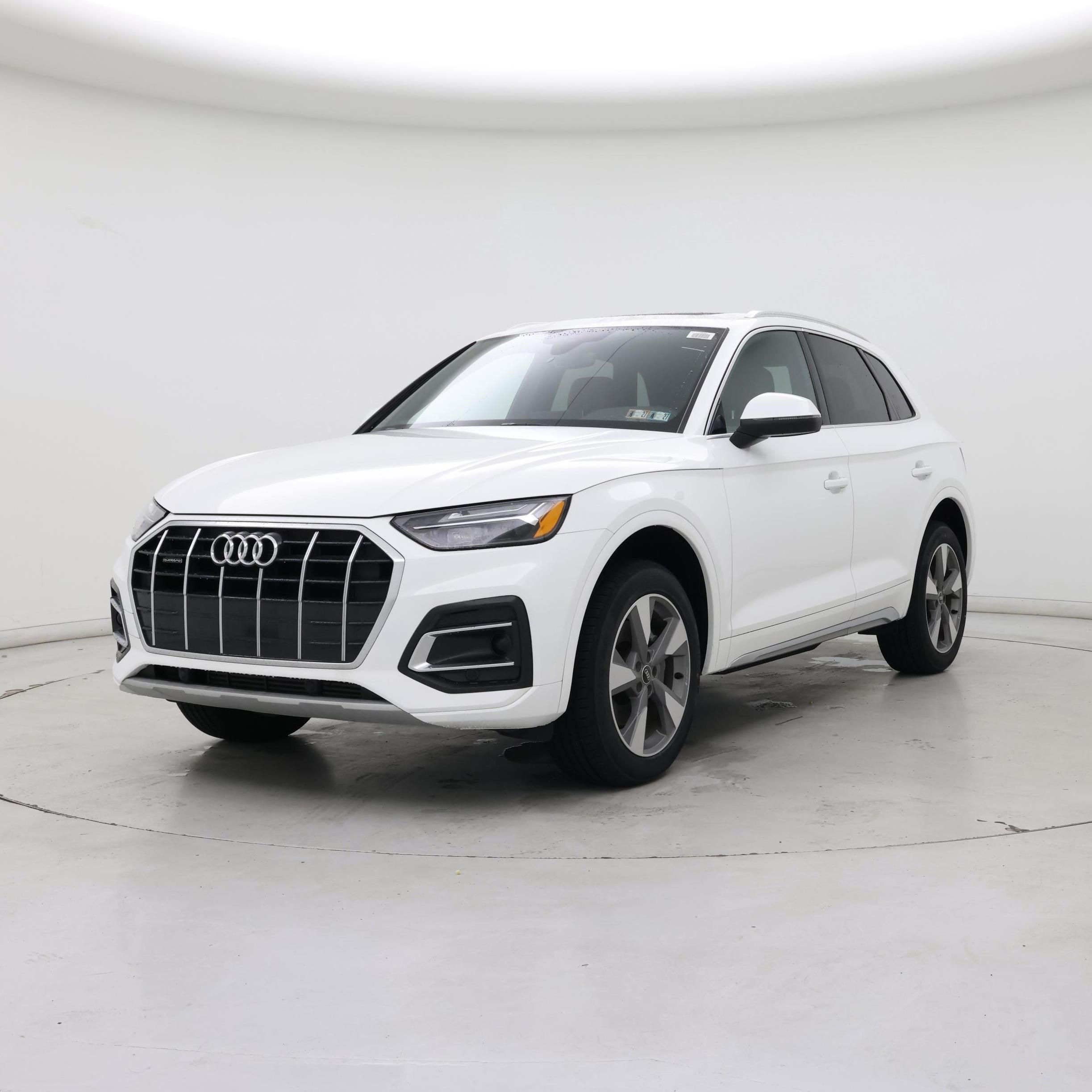 Thumbnail: 2023 Audi Q5 - 4