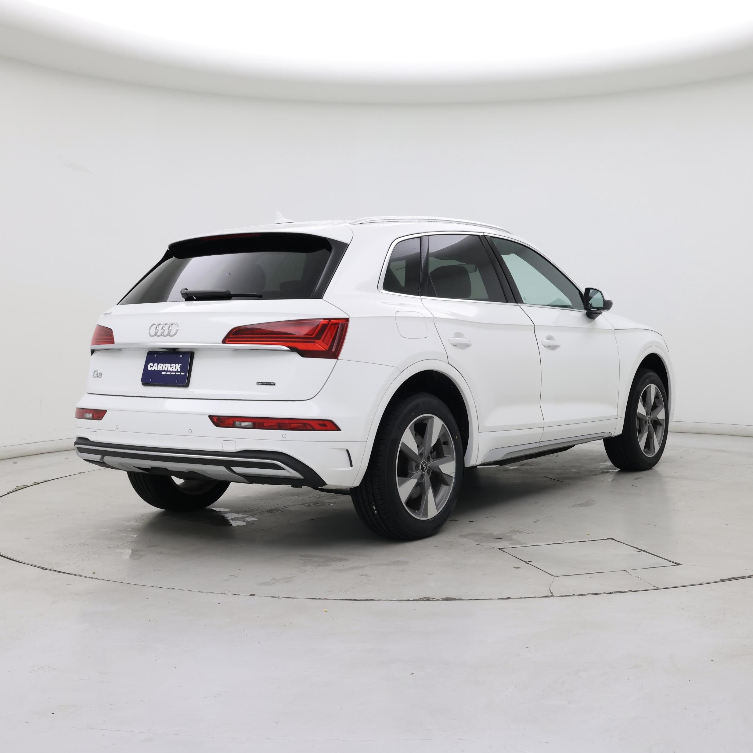 Thumbnail: 2023 Audi Q5 - 8