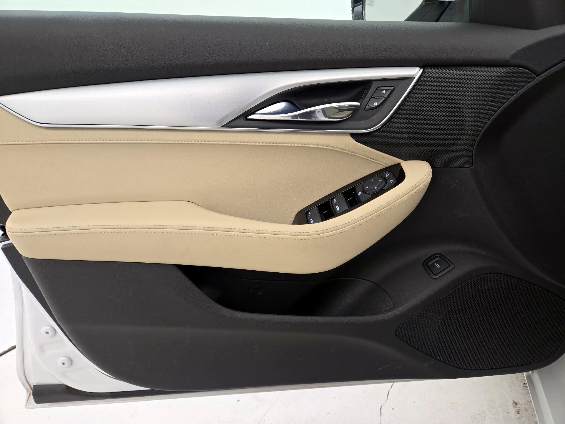 Thumbnail: 2023 Cadillac CT5 - 12