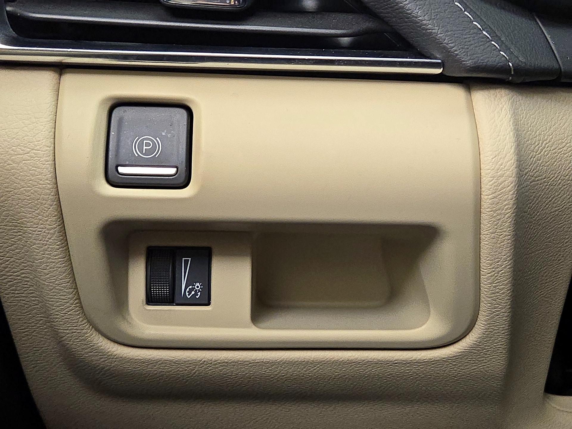 Thumbnail: 2023 Cadillac CT5 - 13