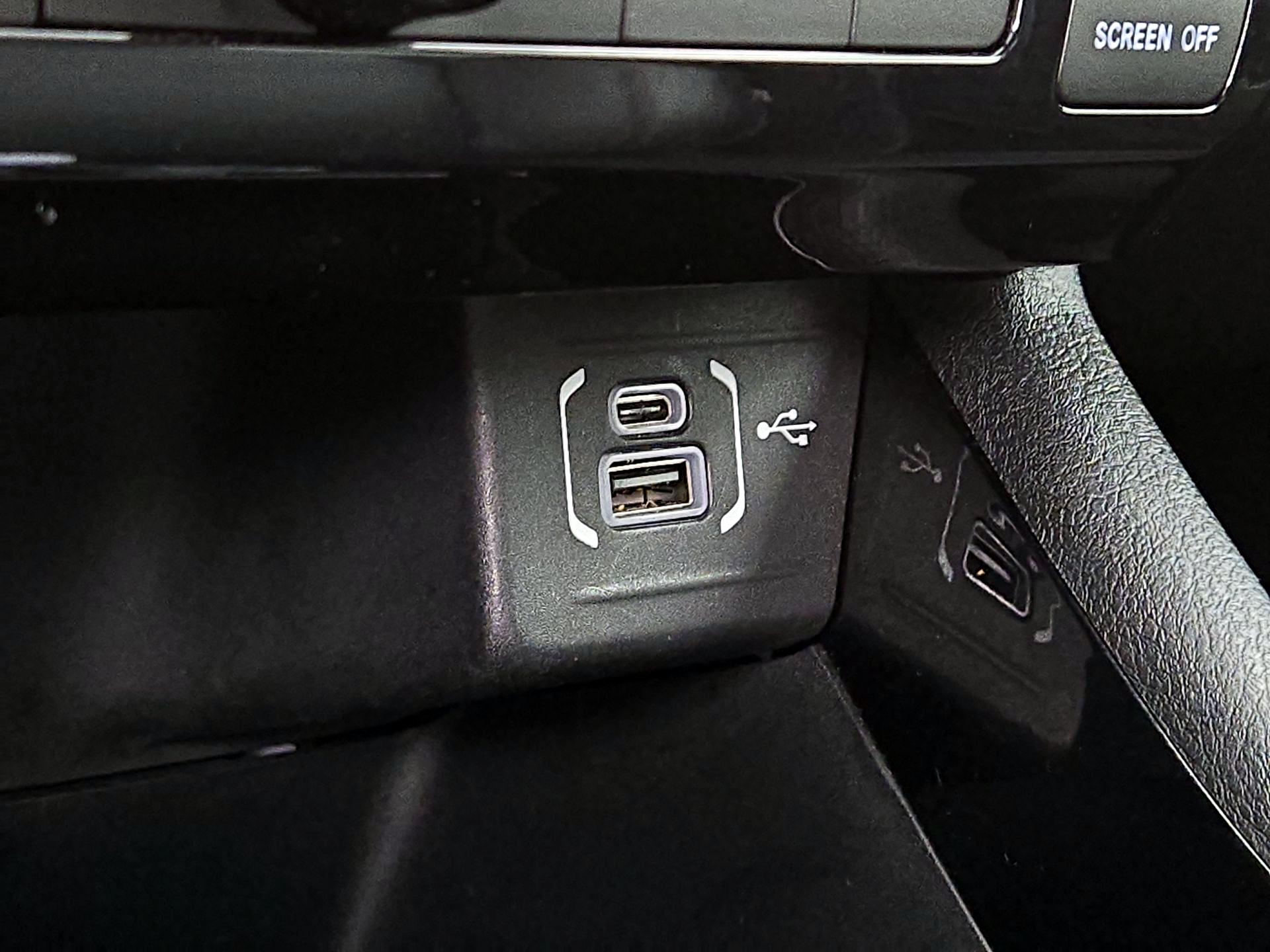 Thumbnail: 2022 Jeep Compass - 18