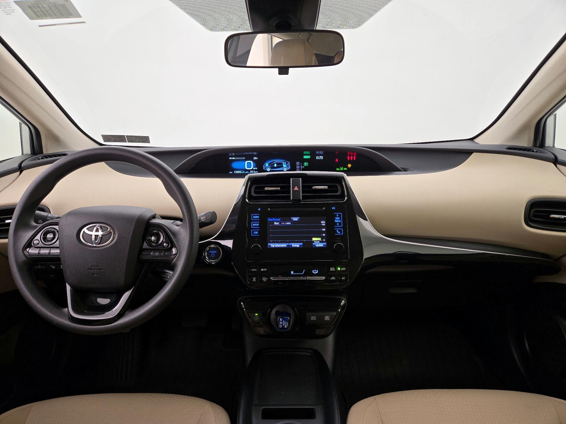 Thumbnail: 2019 Toyota Prius - 9