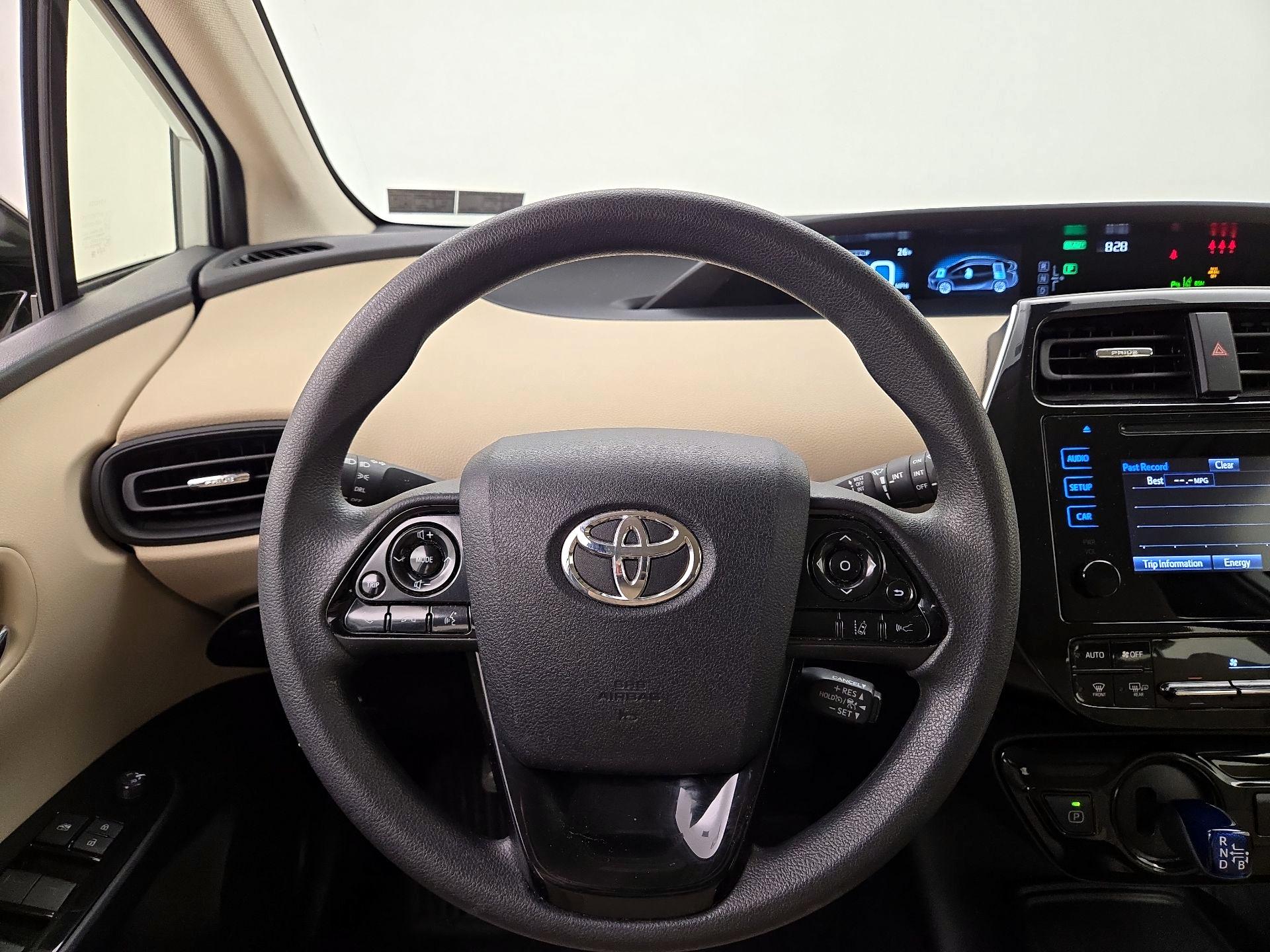 Thumbnail: 2019 Toyota Prius - 10