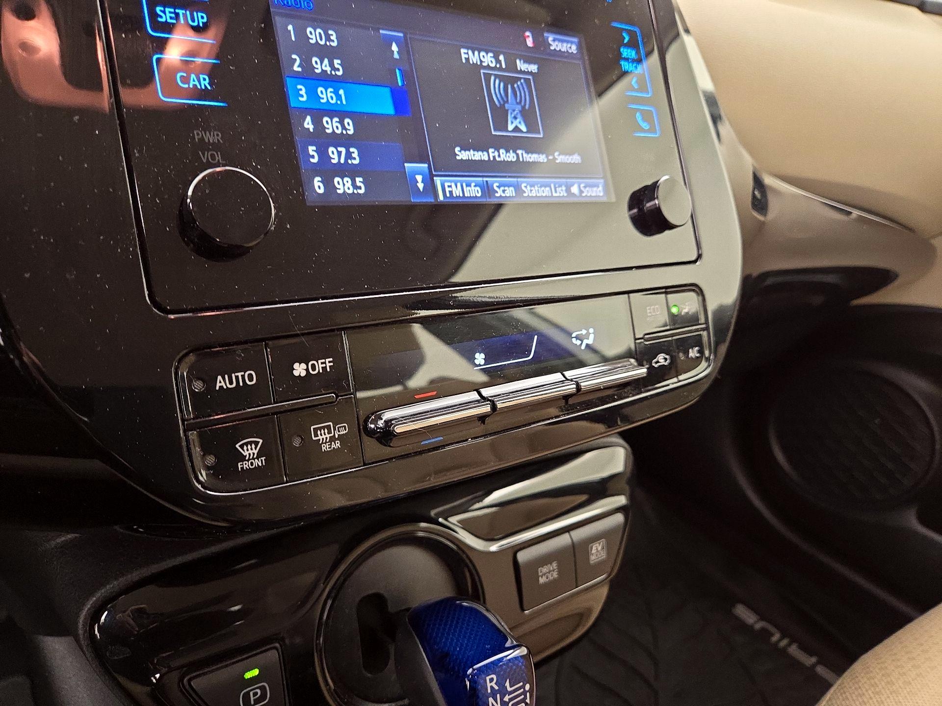 Thumbnail: 2019 Toyota Prius - 16