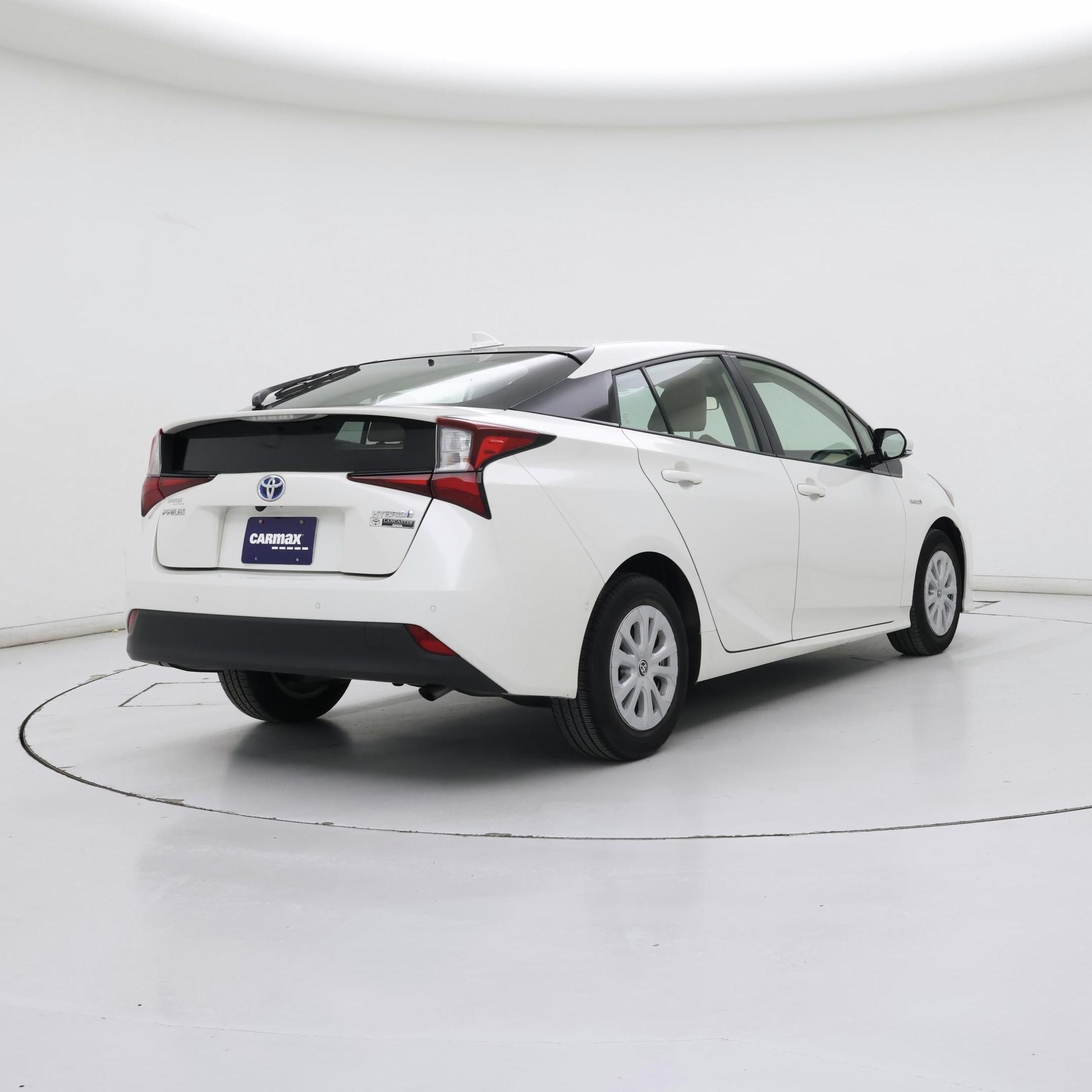 Thumbnail: 2019 Toyota Prius - 8