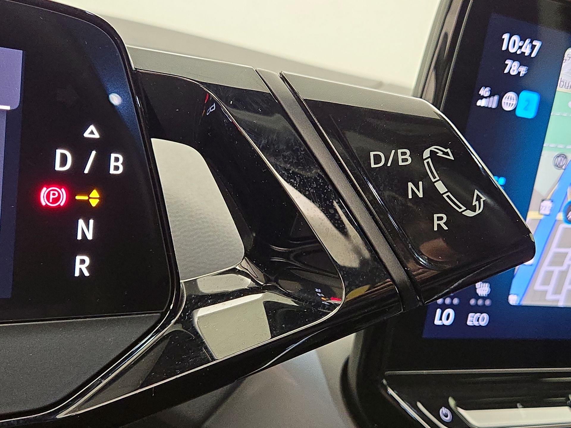 Thumbnail: 2023 Volkswagen ID.4 - 17