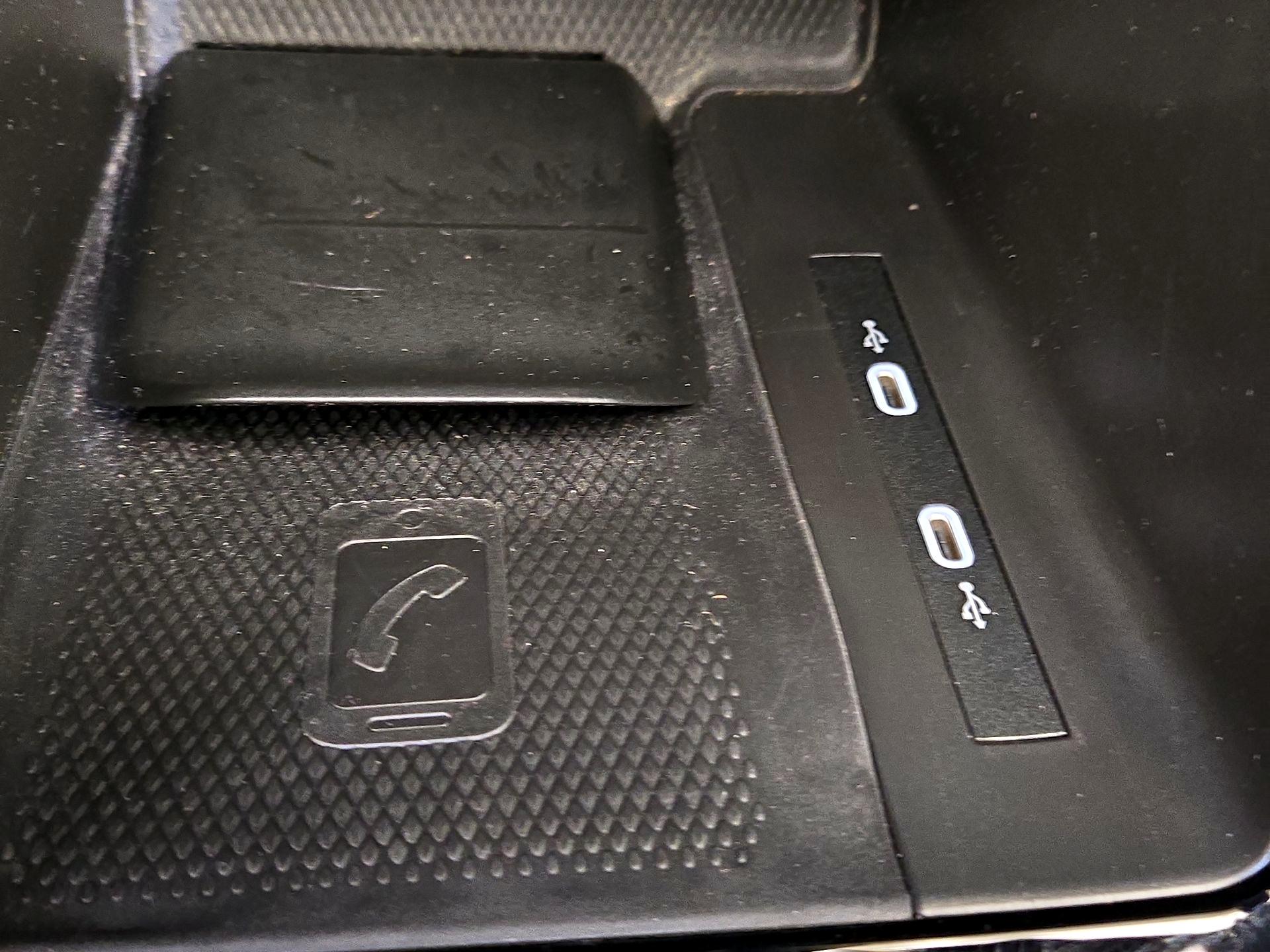 Thumbnail: 2023 Volkswagen ID.4 - 18