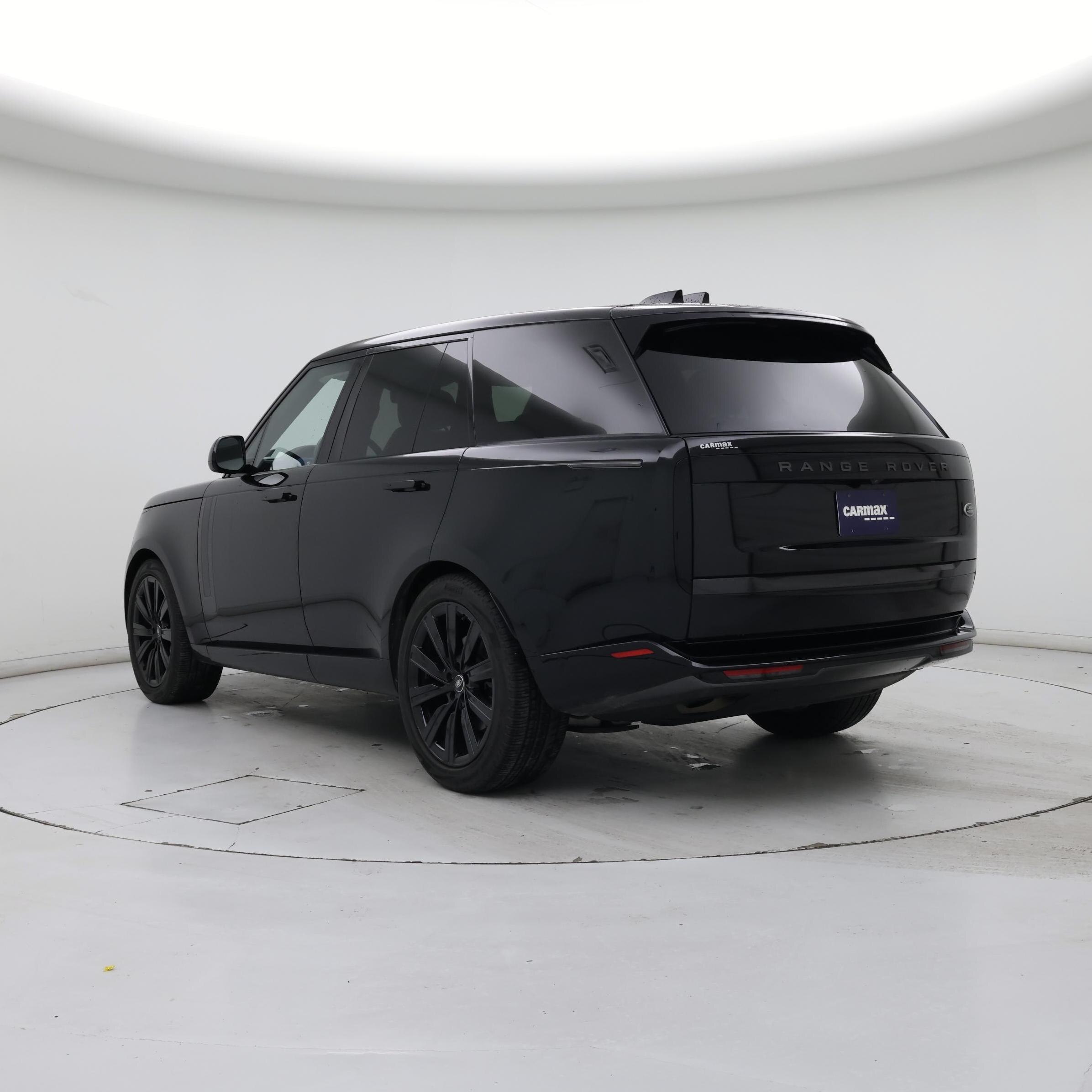 Thumbnail: 2023 Land Rover Range Rover - 2