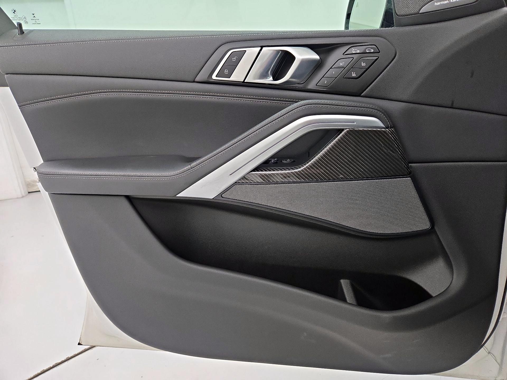 Thumbnail: 2023 BMW X6 - 12