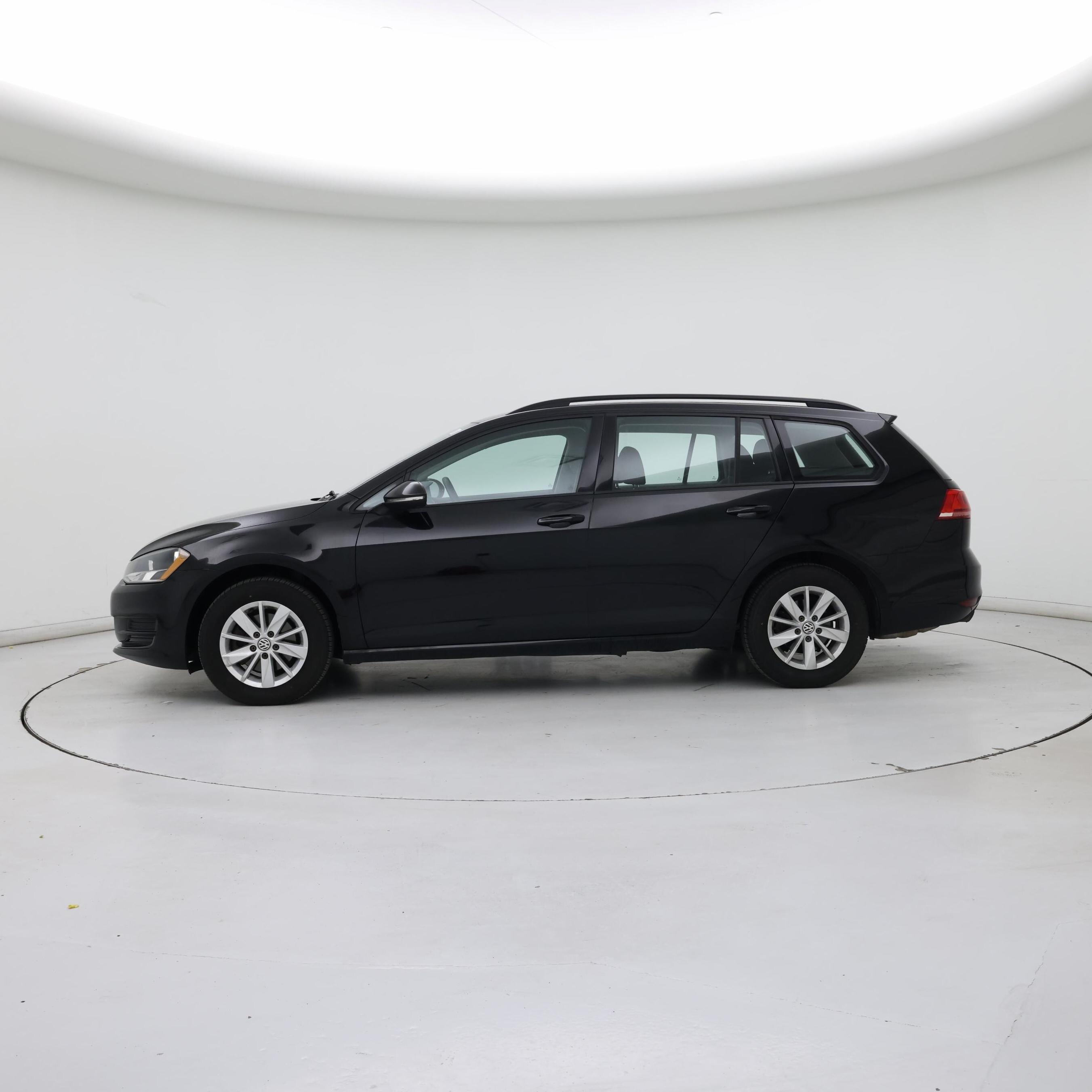 Thumbnail: 2016 Volkswagen Golf - 3