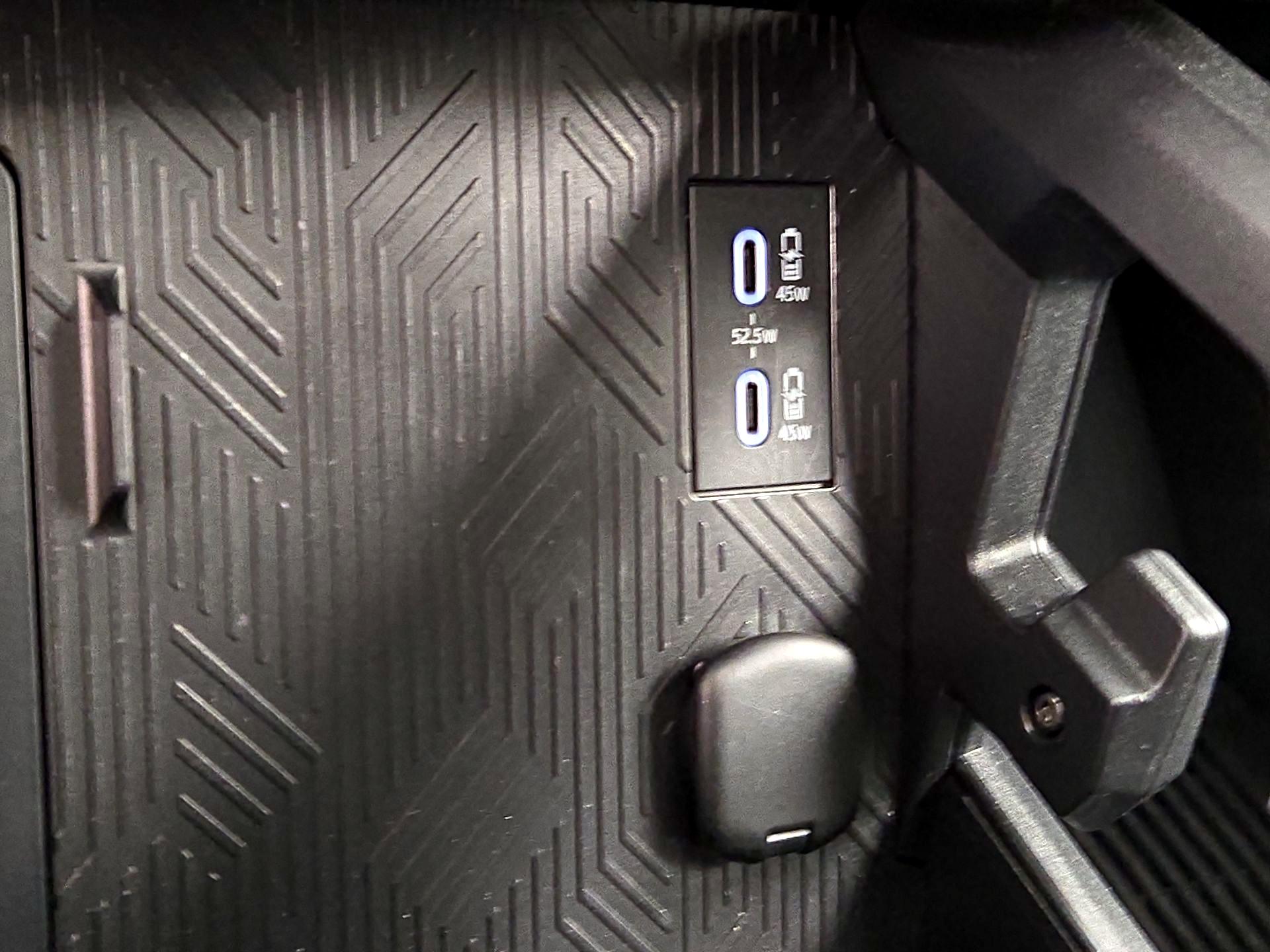 Thumbnail: 2025 Toyota Tacoma - 18