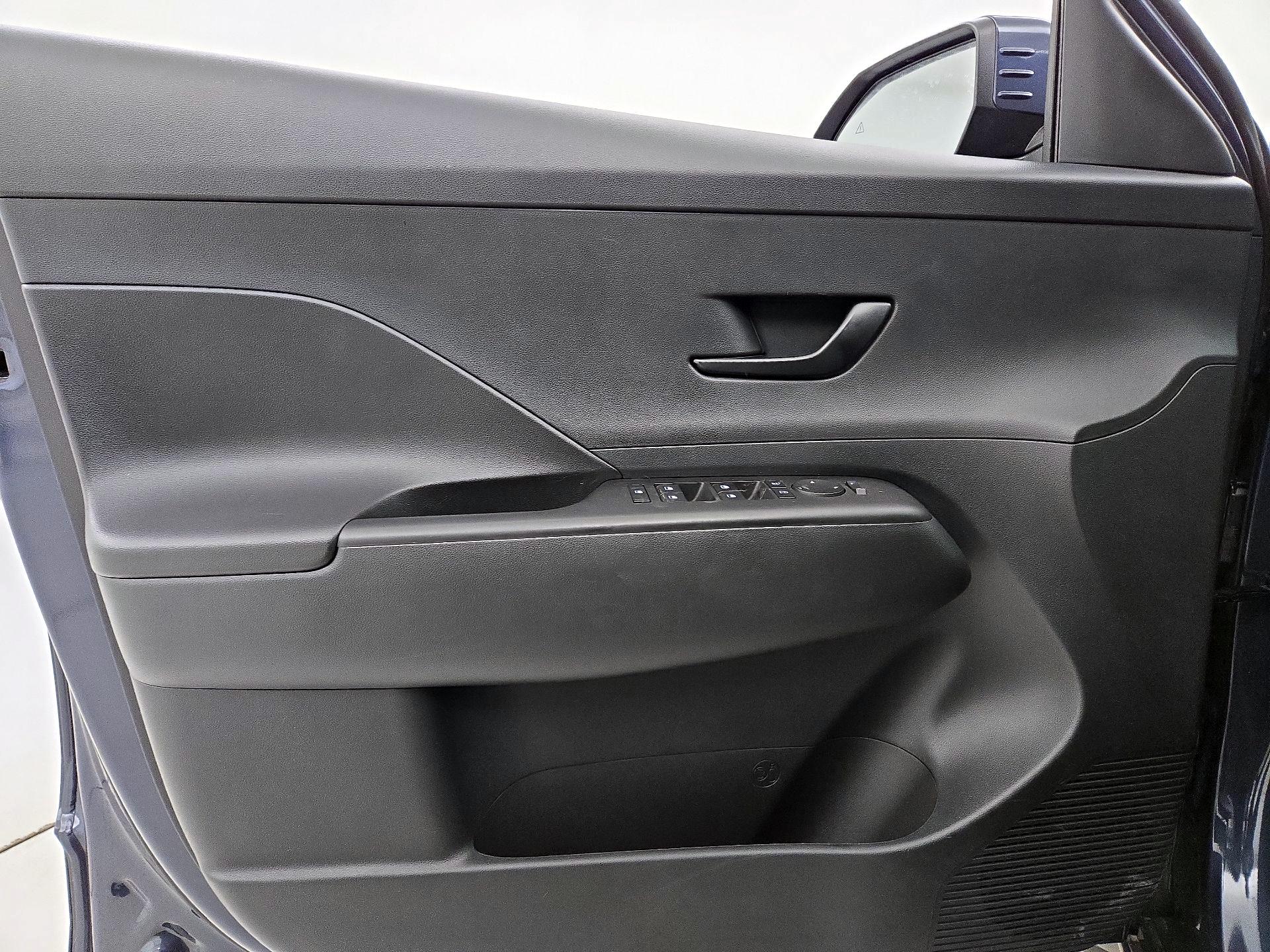 Thumbnail: 2025 Hyundai Kona - 12