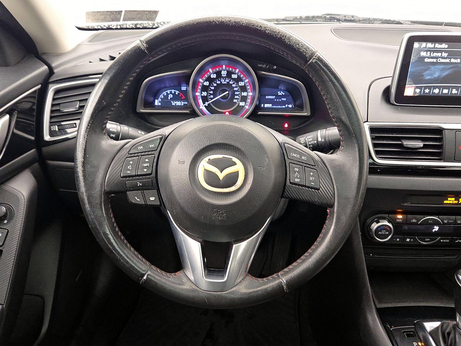 2016 Mazda MAZDA3 i Touring - Photo 11