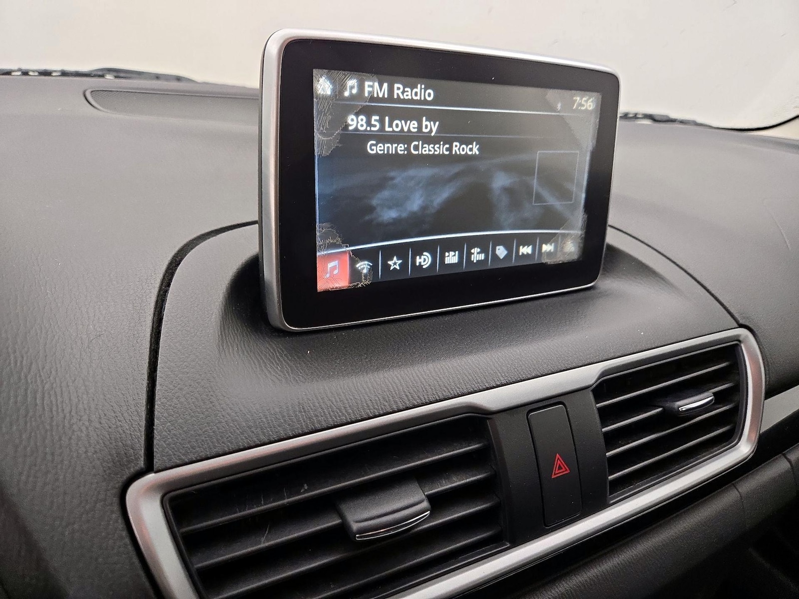 2016 Mazda MAZDA3 i Touring - Photo 16