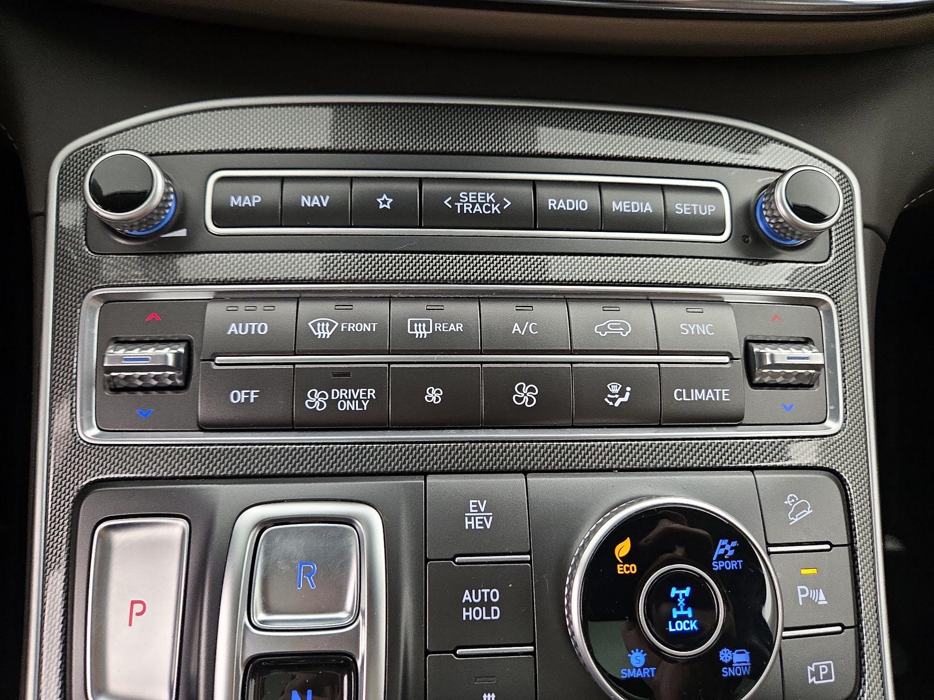 Thumbnail: 2023 Hyundai Santa Fe - 17