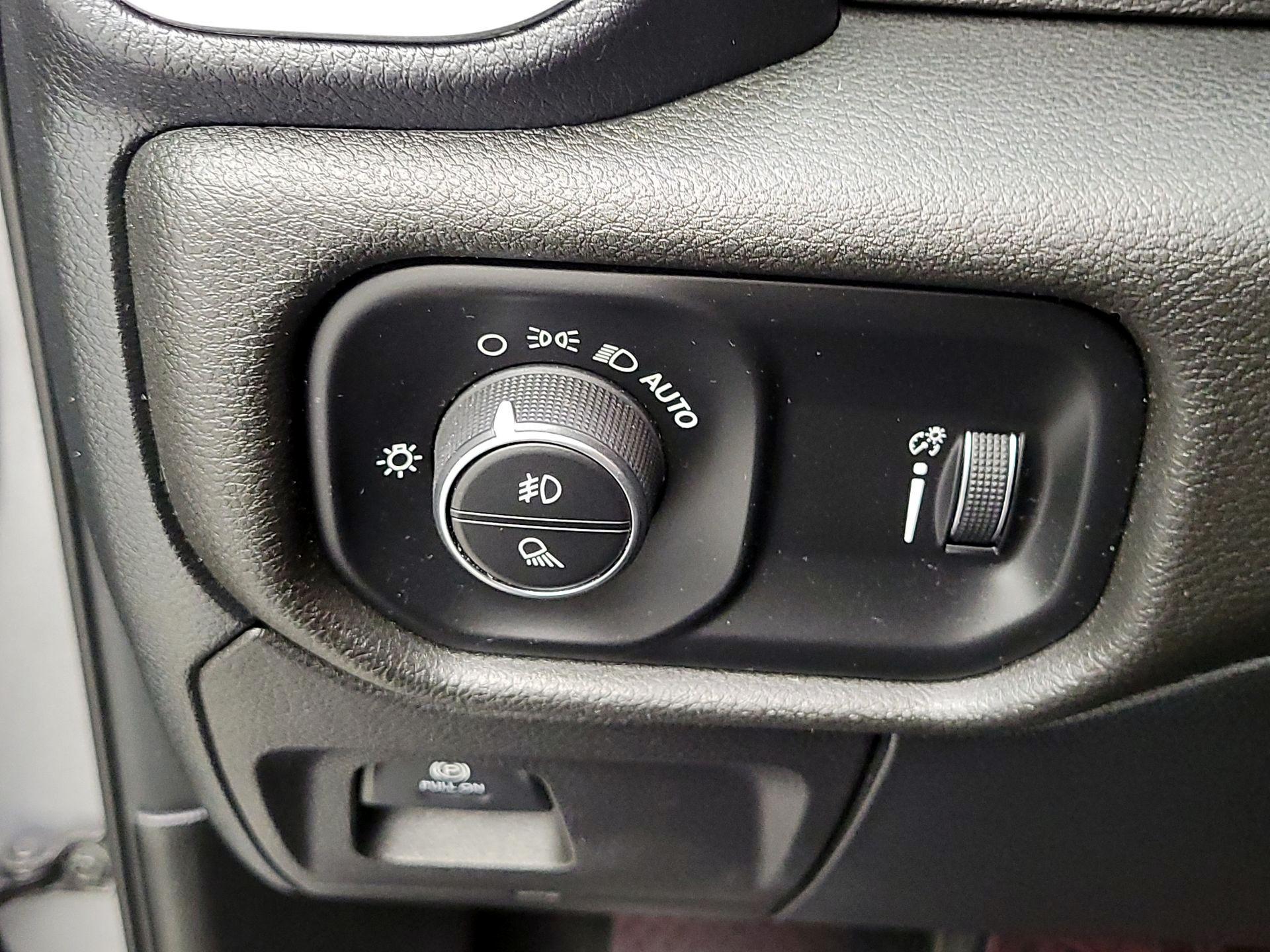 Thumbnail: 2021 RAM 1500 - 13