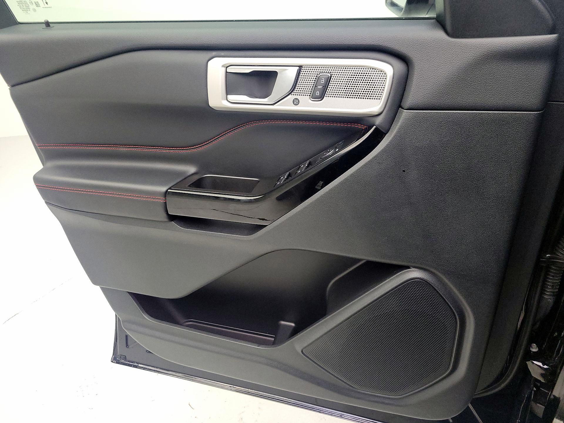 Thumbnail: 2022 Ford Explorer - 10