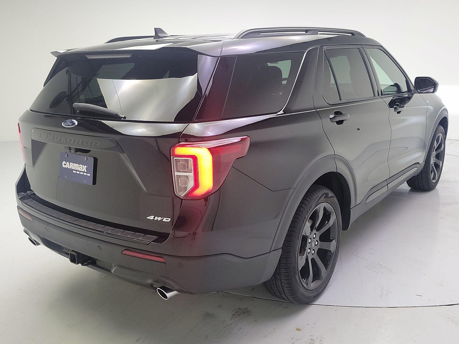 Thumbnail: 2022 Ford Explorer - 5