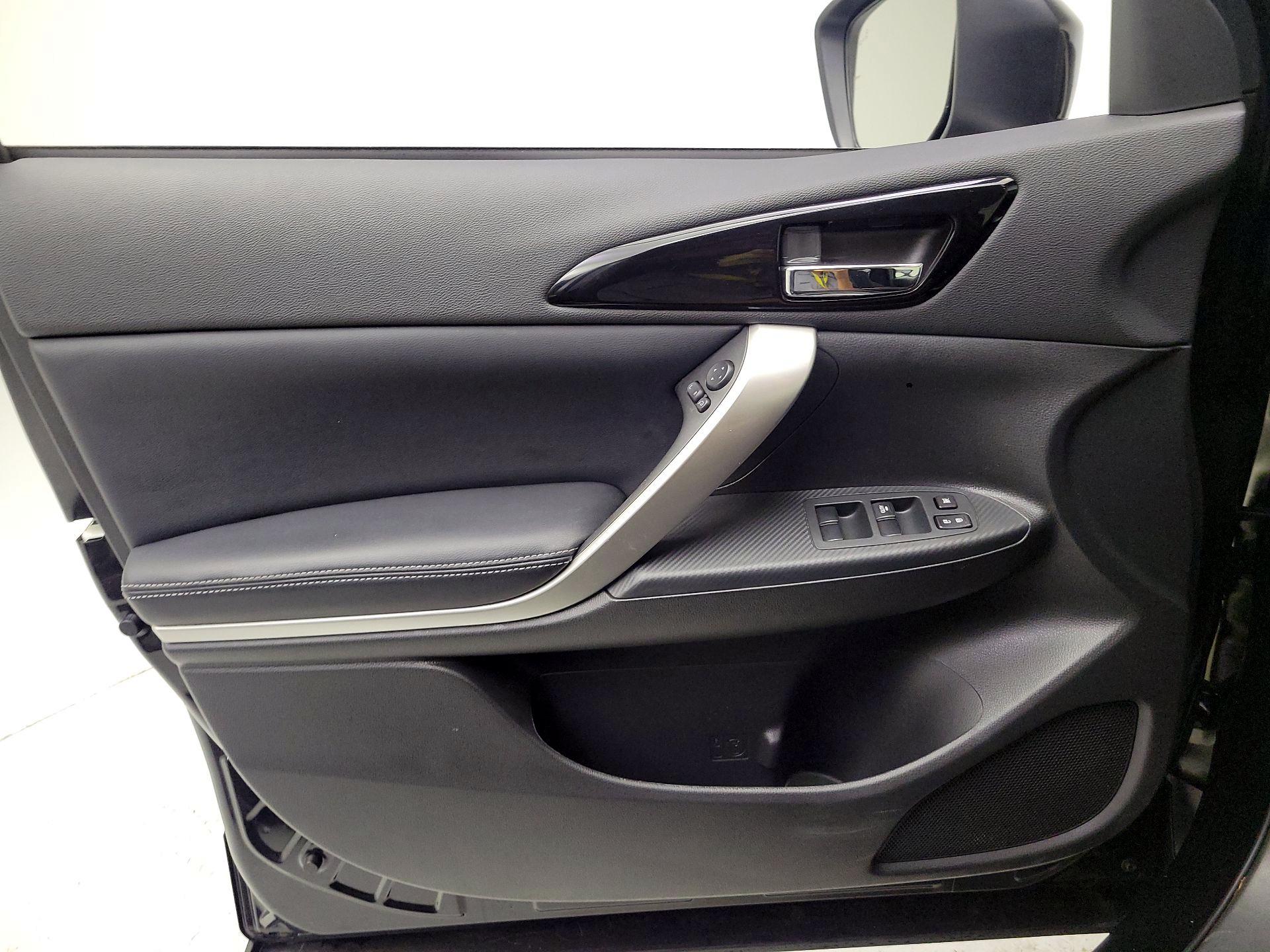 Thumbnail: 2024 Mitsubishi Eclipse Cross - 12