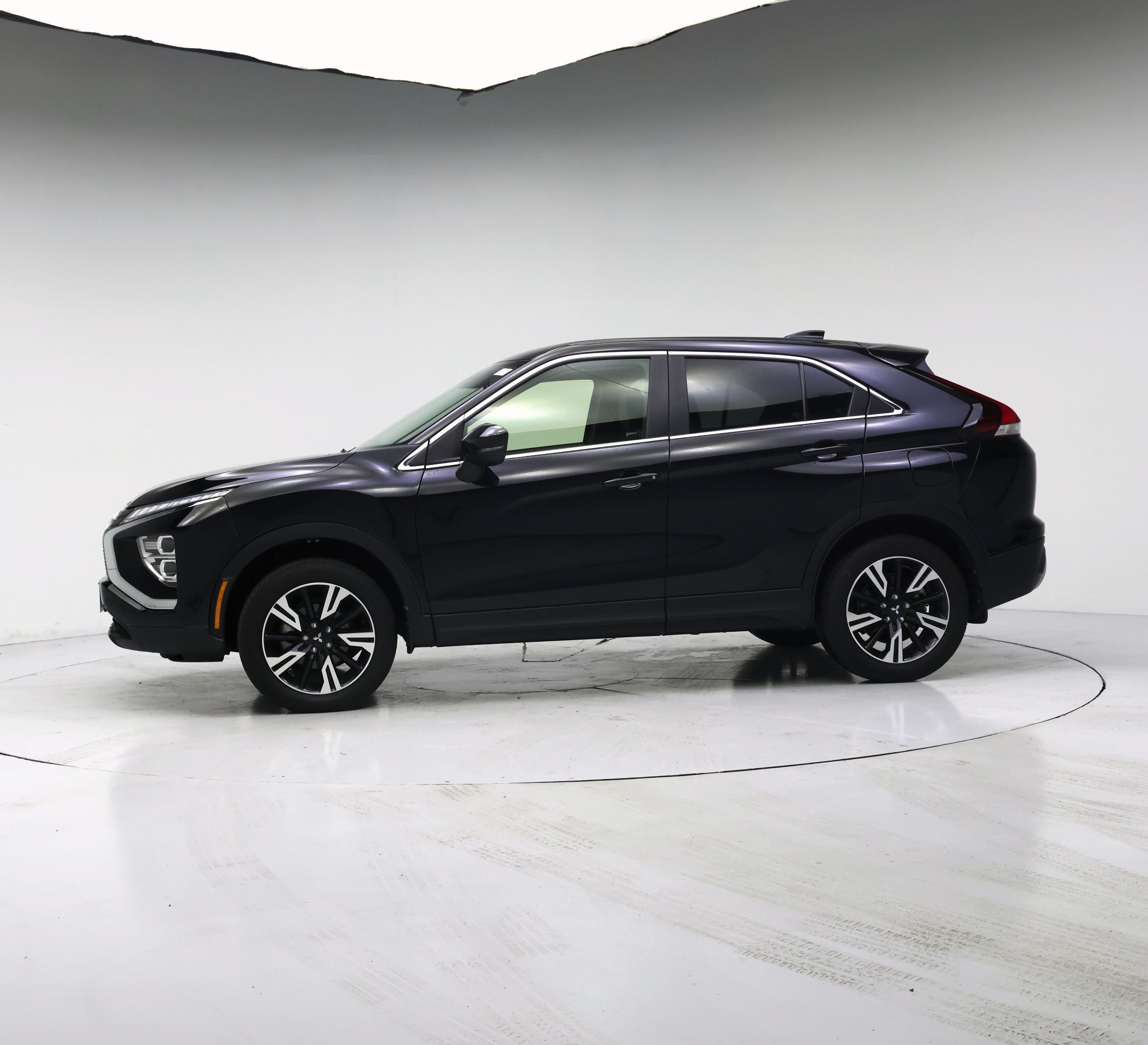 Thumbnail: 2024 Mitsubishi Eclipse Cross - 3