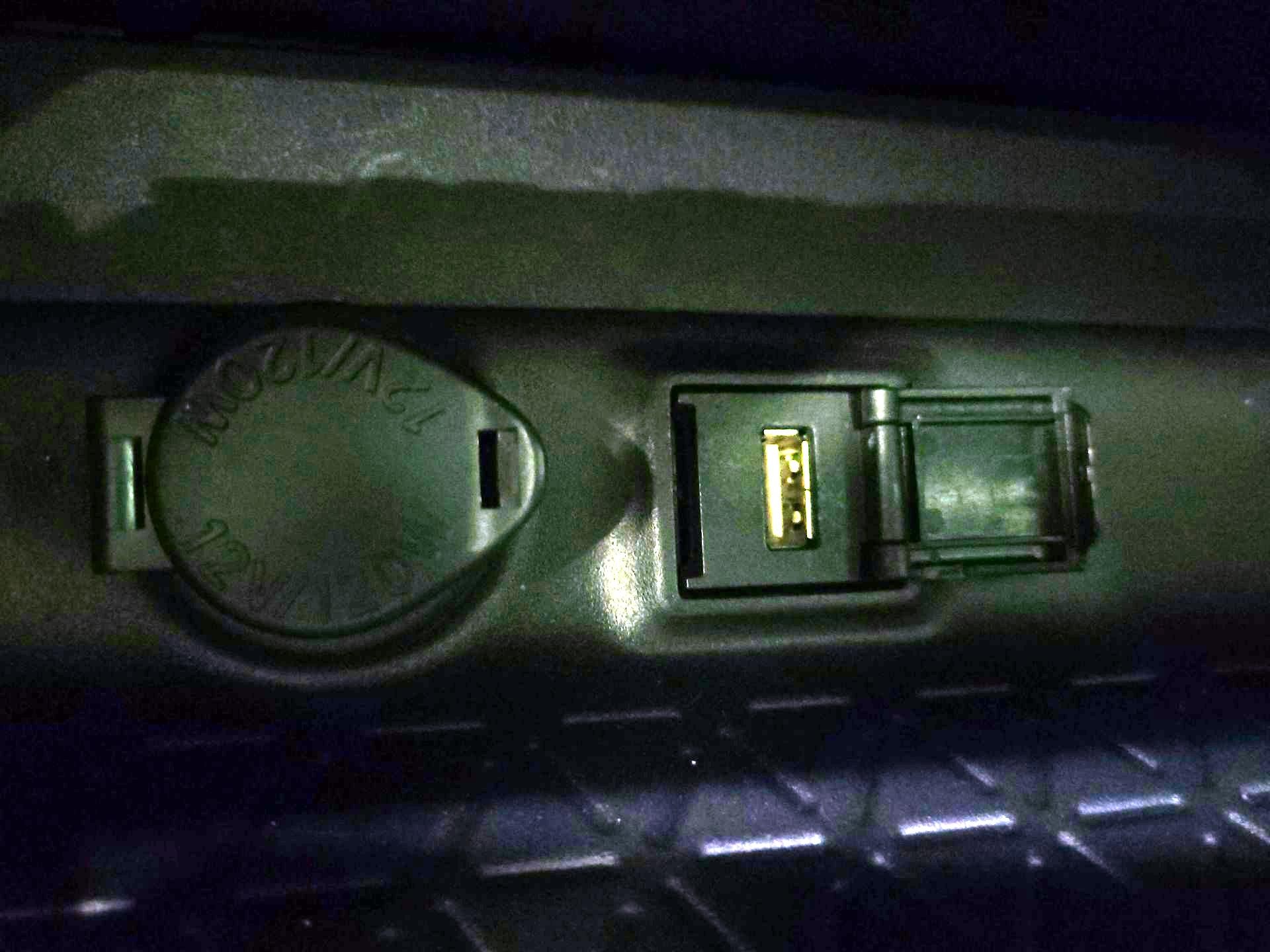 Thumbnail: 2022 Toyota RAV4 - 17